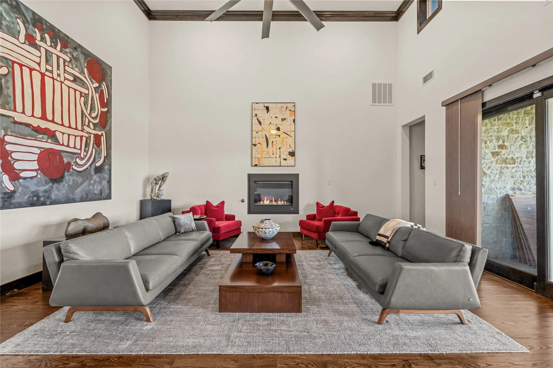 Single Family Residence For Sale in Tarrant County , 12516 Bella Vita Drive, Fort Worth, Texas 76126, 3 Bedroom, 4 Bathroom, 3 Garage spaces, 3,876 Sqft, built in 2014, mls#21369568, Real Estate Agent in Fort Worth, Homes For Sale in Tarrant county, Homes For Sale in Fort Worth, Realtor in Fort Worth Texas, Real Estate Brokerage Independent Realty Texas, Luminita Cordes Realtor