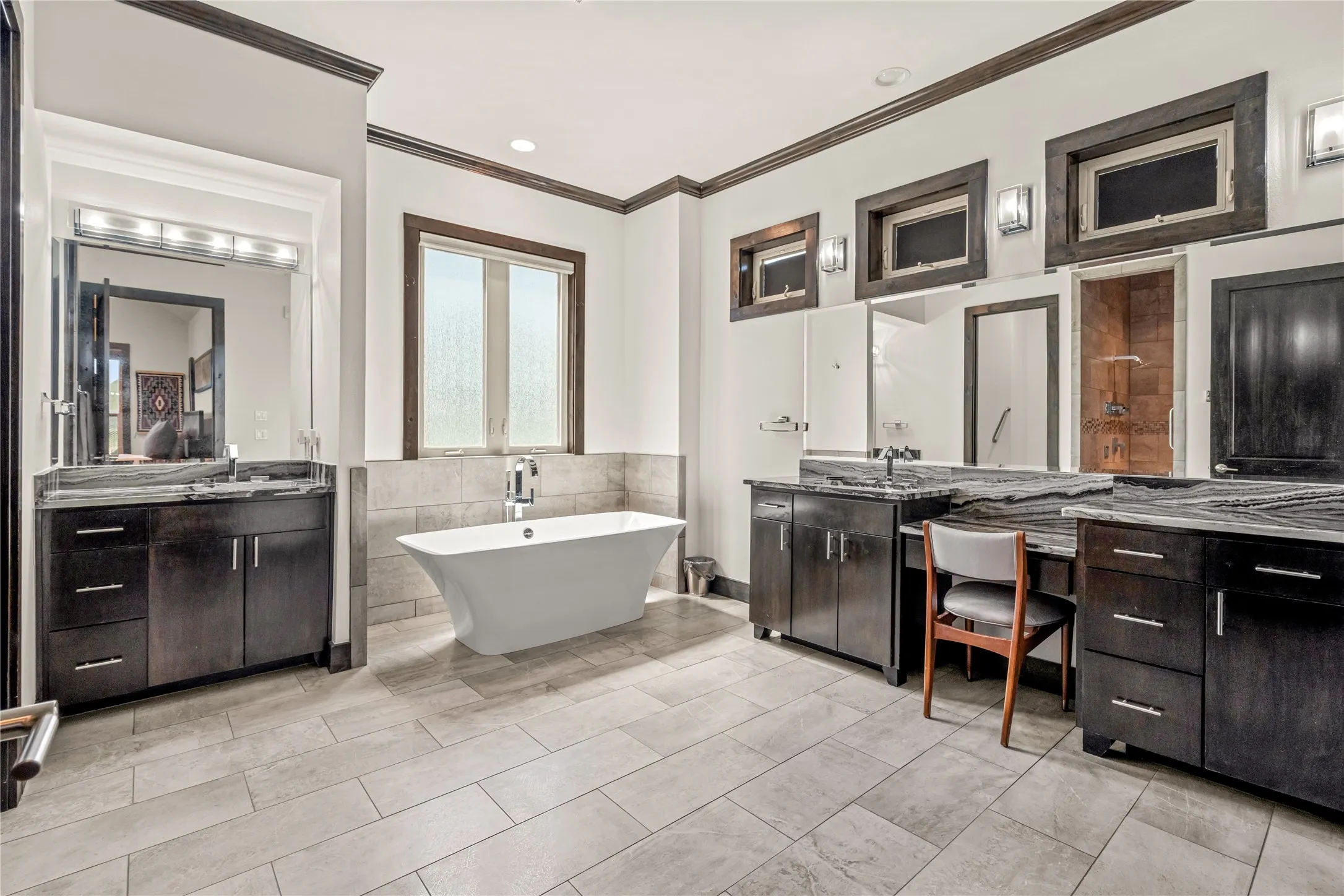 Single Family Residence For Sale in Tarrant County , 12516 Bella Vita Drive, Fort Worth, Texas 76126, 3 Bedroom, 4 Bathroom, 3 Garage spaces, 3,876 Sqft, built in 2014, mls#21369568, Real Estate Agent in Fort Worth, Homes For Sale in Tarrant county, Homes For Sale in Fort Worth, Realtor in Fort Worth Texas, Real Estate Brokerage Independent Realty Texas, Luminita Cordes Realtor