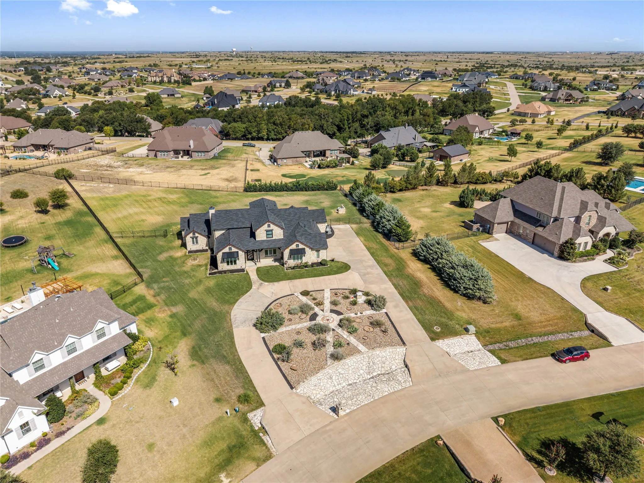 Single Family Residence For Sale in Tarrant County , 12516 Bella Vita Drive, Fort Worth, Texas 76126, 3 Bedroom, 4 Bathroom, 3 Garage spaces, 3,876 Sqft, built in 2014, mls#21369568, Real Estate Agent in Fort Worth, Homes For Sale in Tarrant county, Homes For Sale in Fort Worth, Realtor in Fort Worth Texas, Real Estate Brokerage Independent Realty Texas, Luminita Cordes Realtor