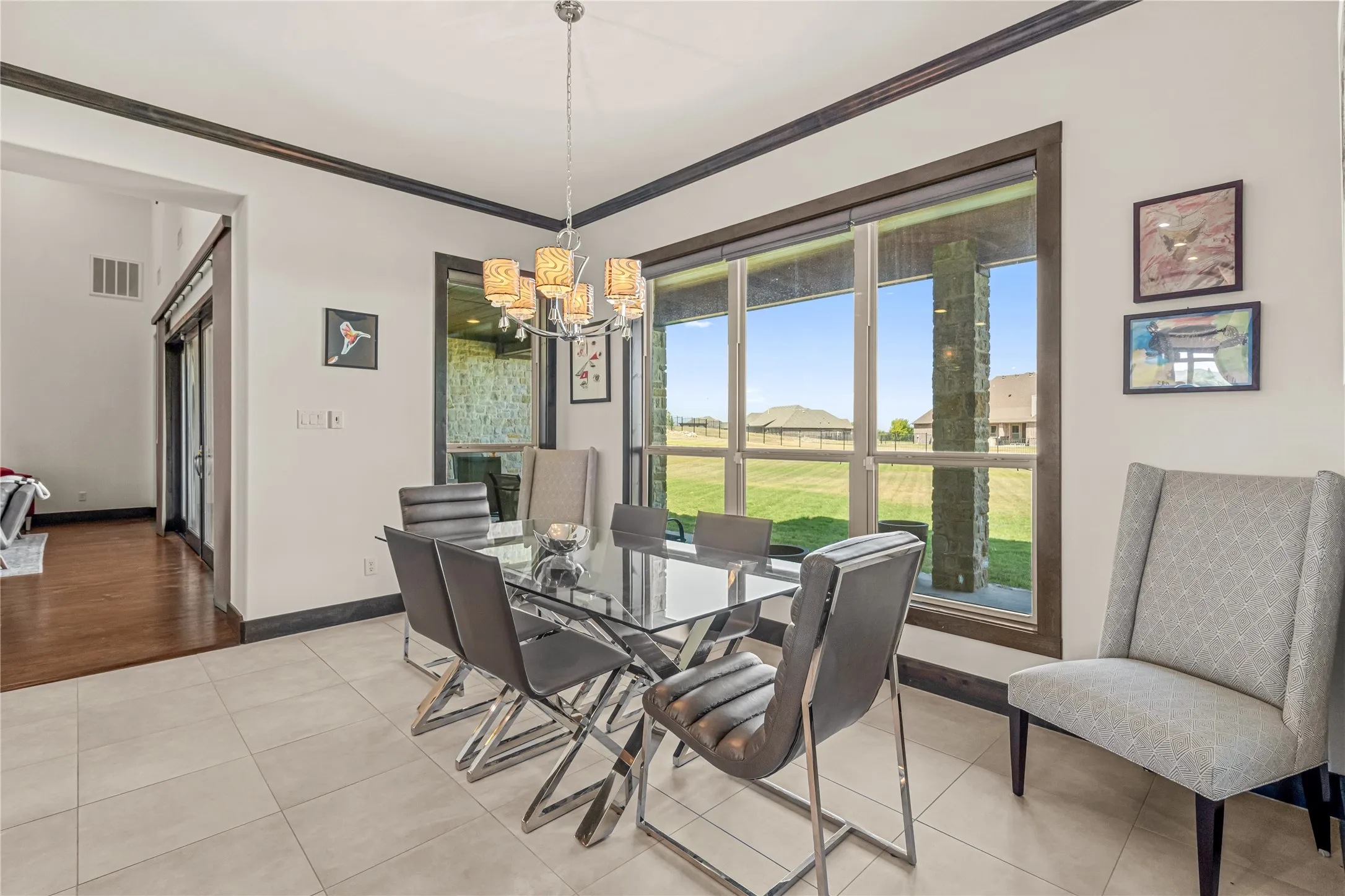 Single Family Residence For Sale in Tarrant County , 12516 Bella Vita Drive, Fort Worth, Texas 76126, 3 Bedroom, 4 Bathroom, 3 Garage spaces, 3,876 Sqft, built in 2014, mls#21369568, Real Estate Agent in Fort Worth, Homes For Sale in Tarrant county, Homes For Sale in Fort Worth, Realtor in Fort Worth Texas, Real Estate Brokerage Independent Realty Texas, Luminita Cordes Realtor
