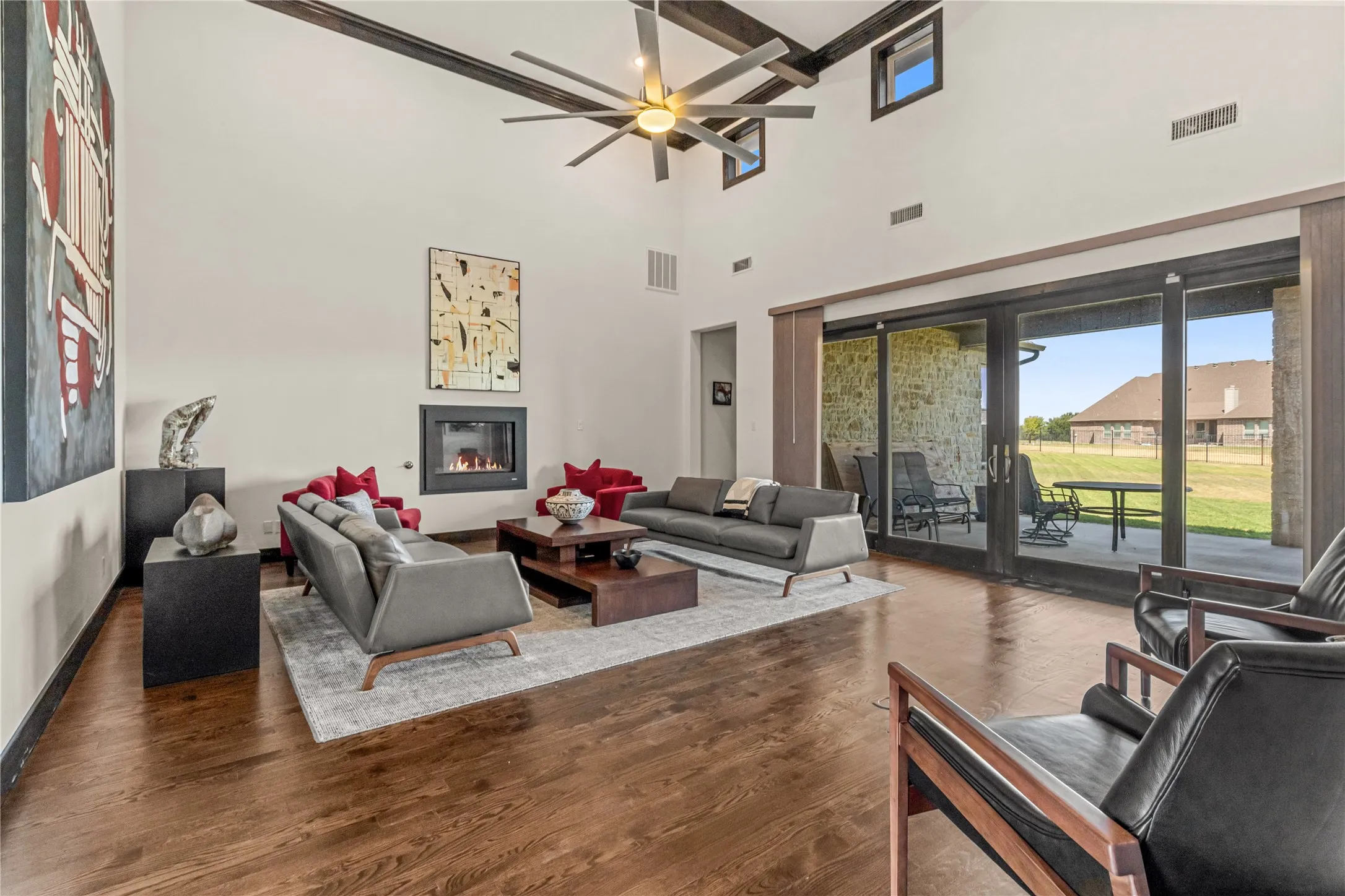 Single Family Residence For Sale in Tarrant County , 12516 Bella Vita Drive, Fort Worth, Texas 76126, 3 Bedroom, 4 Bathroom, 3 Garage spaces, 3,876 Sqft, built in 2014, mls#21369568, Real Estate Agent in Fort Worth, Homes For Sale in Tarrant county, Homes For Sale in Fort Worth, Realtor in Fort Worth Texas, Real Estate Brokerage Independent Realty Texas, Luminita Cordes Realtor