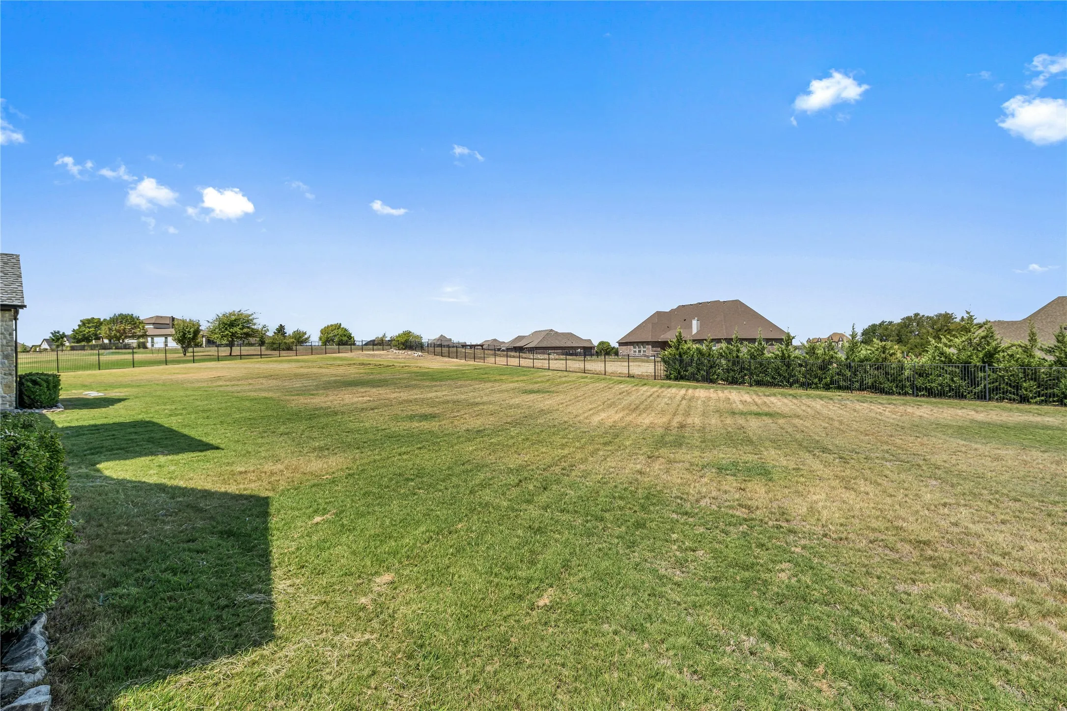 Single Family Residence For Sale in Tarrant County , 12516 Bella Vita Drive, Fort Worth, Texas 76126, 3 Bedroom, 4 Bathroom, 3 Garage spaces, 3,876 Sqft, built in 2014, mls#21369568, Real Estate Agent in Fort Worth, Homes For Sale in Tarrant county, Homes For Sale in Fort Worth, Realtor in Fort Worth Texas, Real Estate Brokerage Independent Realty Texas, Luminita Cordes Realtor