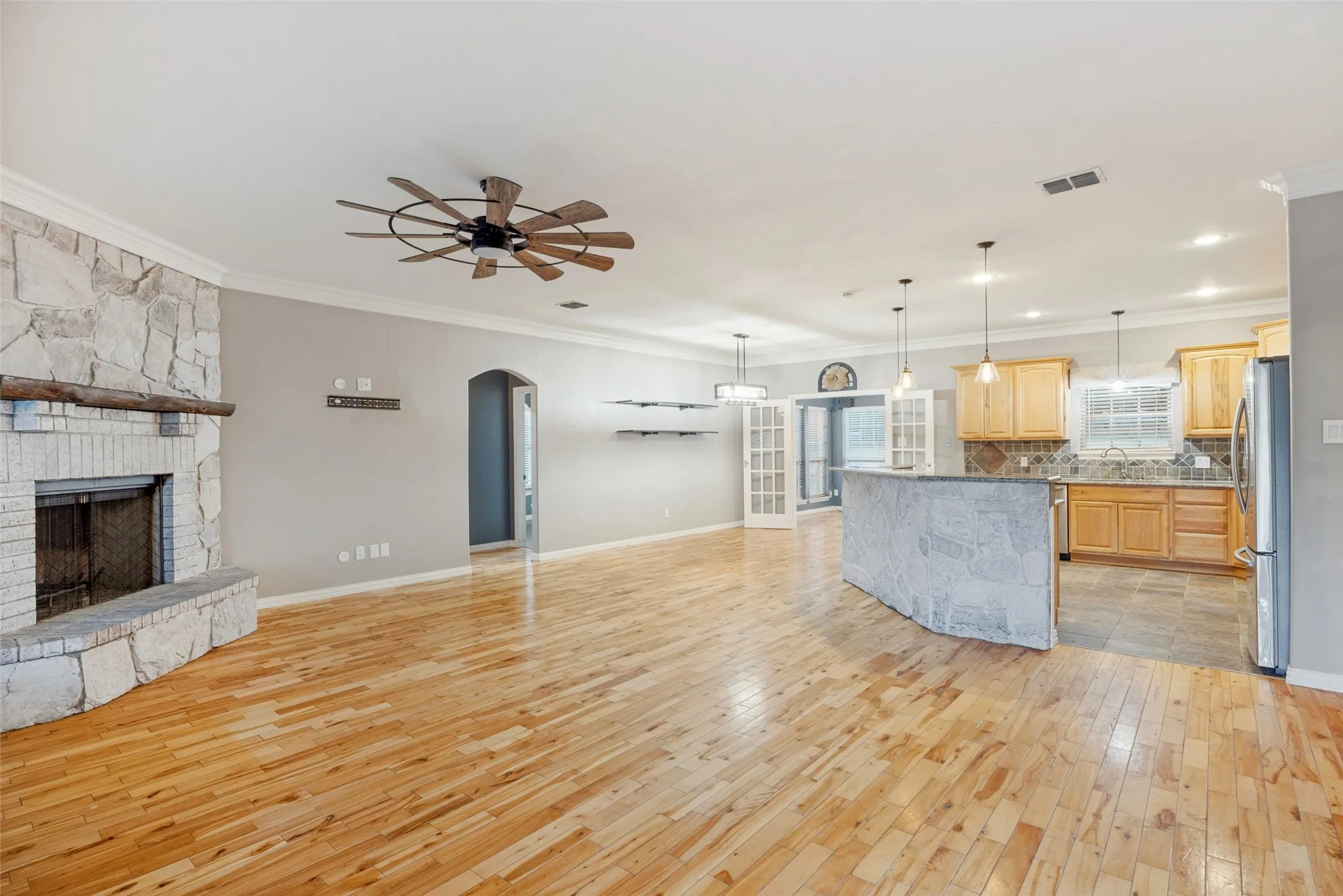 Single Family Residence For Sale in Grayson County , 171 Chestnut Road, Whitewright, Texas 75491, 4 Bedroom, 2 Bathroom, 2 Garage spaces, 2,288 Sqft, built in 2006, mls#21369553, Real Estate Agent in Whitewright, Homes For Sale in Grayson county, Homes For Sale in Whitewright, Realtor in Whitewright Texas, Real Estate Brokerage Independent Realty Texas, Luminita Cordes Realtor