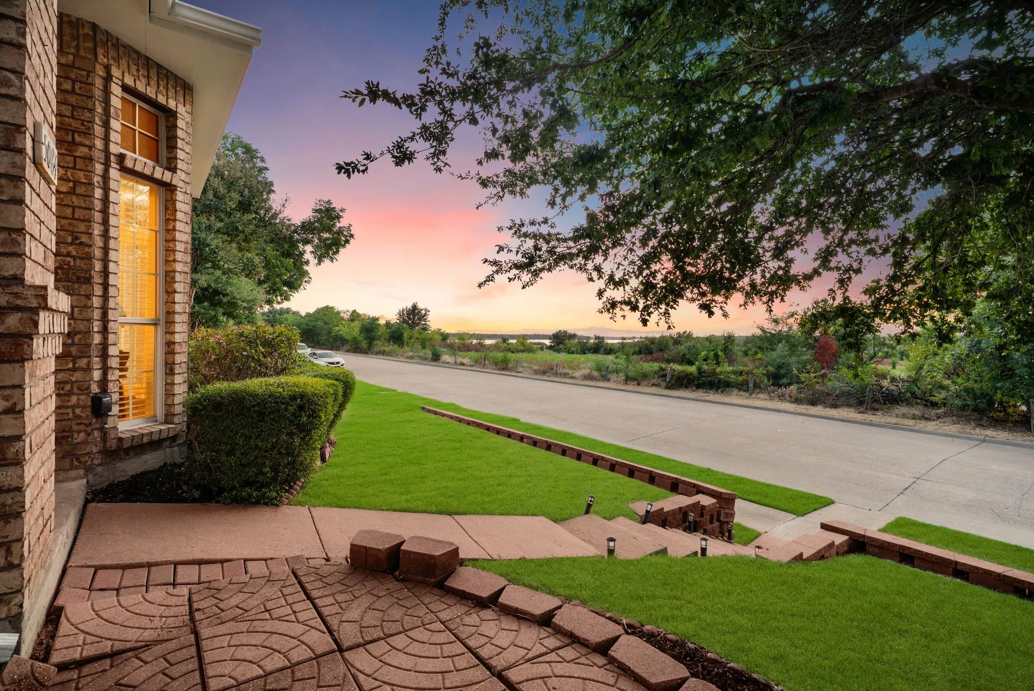 Single Family Residence For Sale in Denton County , 5084 Lakeshore Boulevard, The Colony, Texas 75056, 3 Bedroom, 2 Bathroom, 2 Garage spaces, 1,965 Sqft, built in 1991, mls#21369887, Real Estate Agent in The Colony, Homes For Sale in Denton county, Homes For Sale in The Colony, Realtor in The Colony Texas, Real Estate Brokerage Independent Realty Texas, Luminita Cordes Realtor
