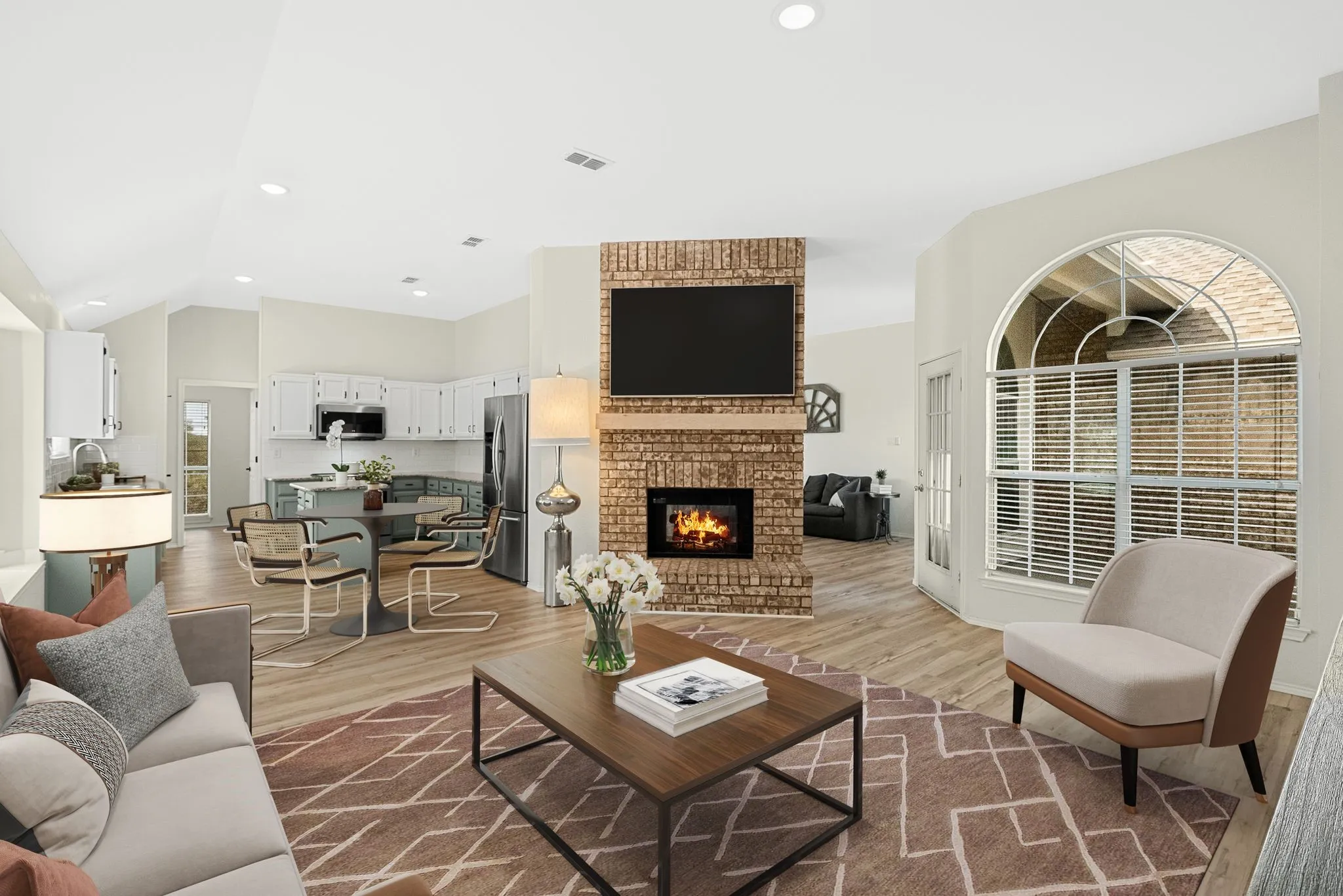 Single Family Residence For Sale in Denton County , 5084 Lakeshore Boulevard, The Colony, Texas 75056, 3 Bedroom, 2 Bathroom, 2 Garage spaces, 1,965 Sqft, built in 1991, mls#21369887, Real Estate Agent in The Colony, Homes For Sale in Denton county, Homes For Sale in The Colony, Realtor in The Colony Texas, Real Estate Brokerage Independent Realty Texas, Luminita Cordes Realtor