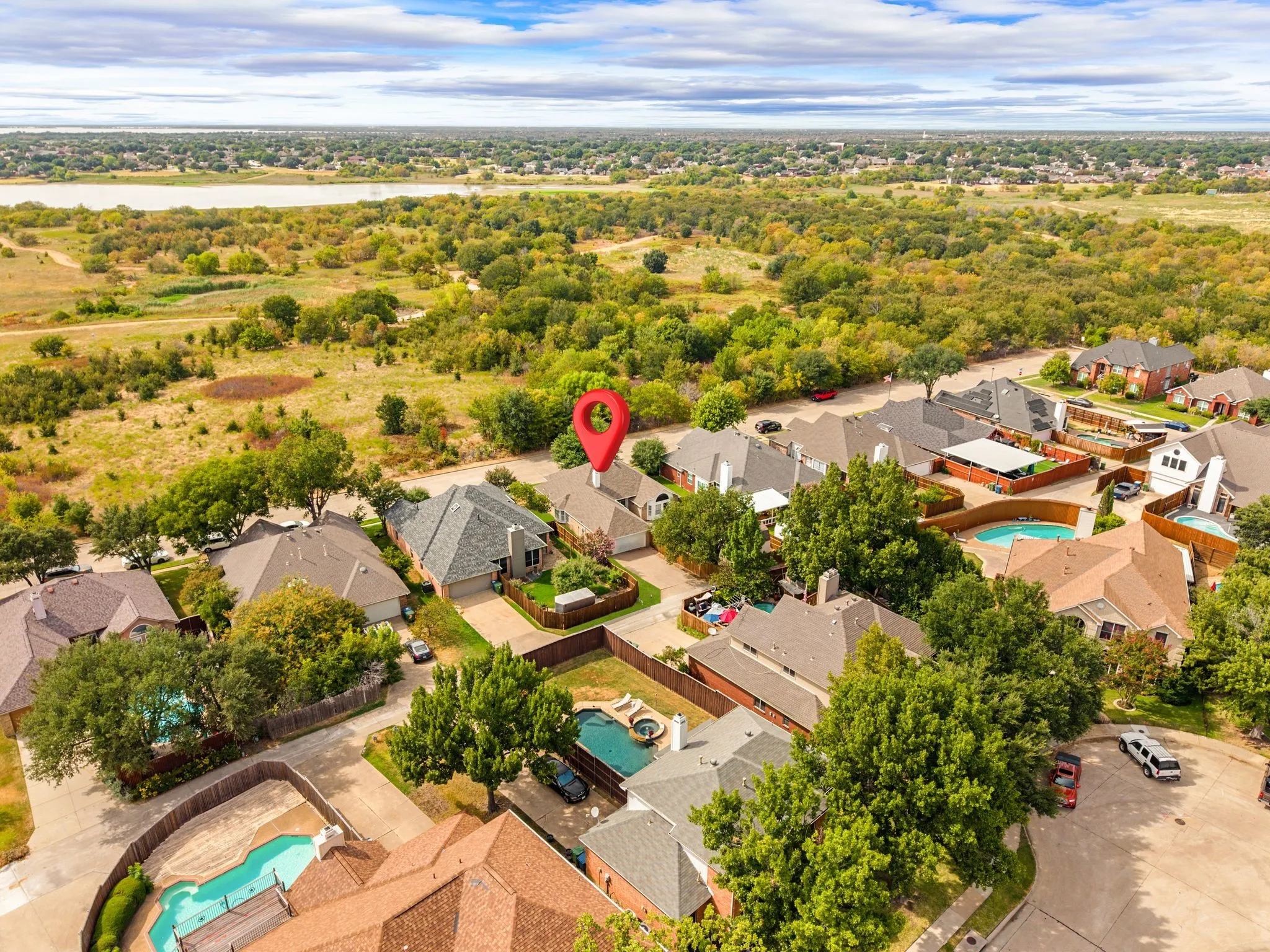 Single Family Residence For Sale in Denton County , 5084 Lakeshore Boulevard, The Colony, Texas 75056, 3 Bedroom, 2 Bathroom, 2 Garage spaces, 1,965 Sqft, built in 1991, mls#21369887, Real Estate Agent in The Colony, Homes For Sale in Denton county, Homes For Sale in The Colony, Realtor in The Colony Texas, Real Estate Brokerage Independent Realty Texas, Luminita Cordes Realtor
