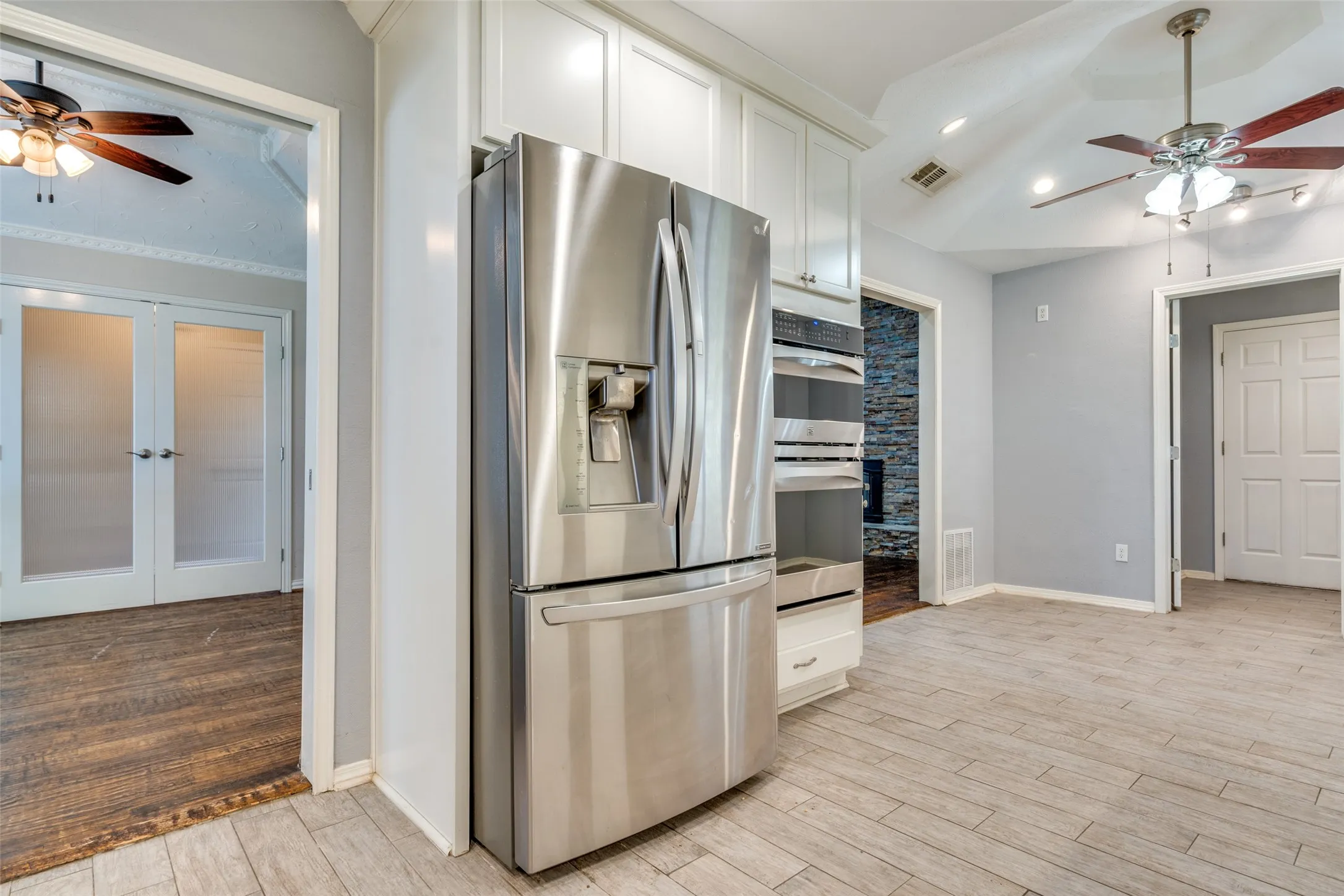 Single Family Residence For Rent in Collin County , 2217 Canyon Valley Trail, Plano, Texas 75023, 3 Bedroom, 2 Bathroom, 2 Garage spaces, 1,838 Sqft, built in 1977, mls#21371320, Real Estate Agent in Plano, Homes For Rent in Collin county, Homes For Rent in Plano, Realtor in Plano Texas, Real Estate Brokerage Independent Realty Texas, Luminita Cordes Realtor