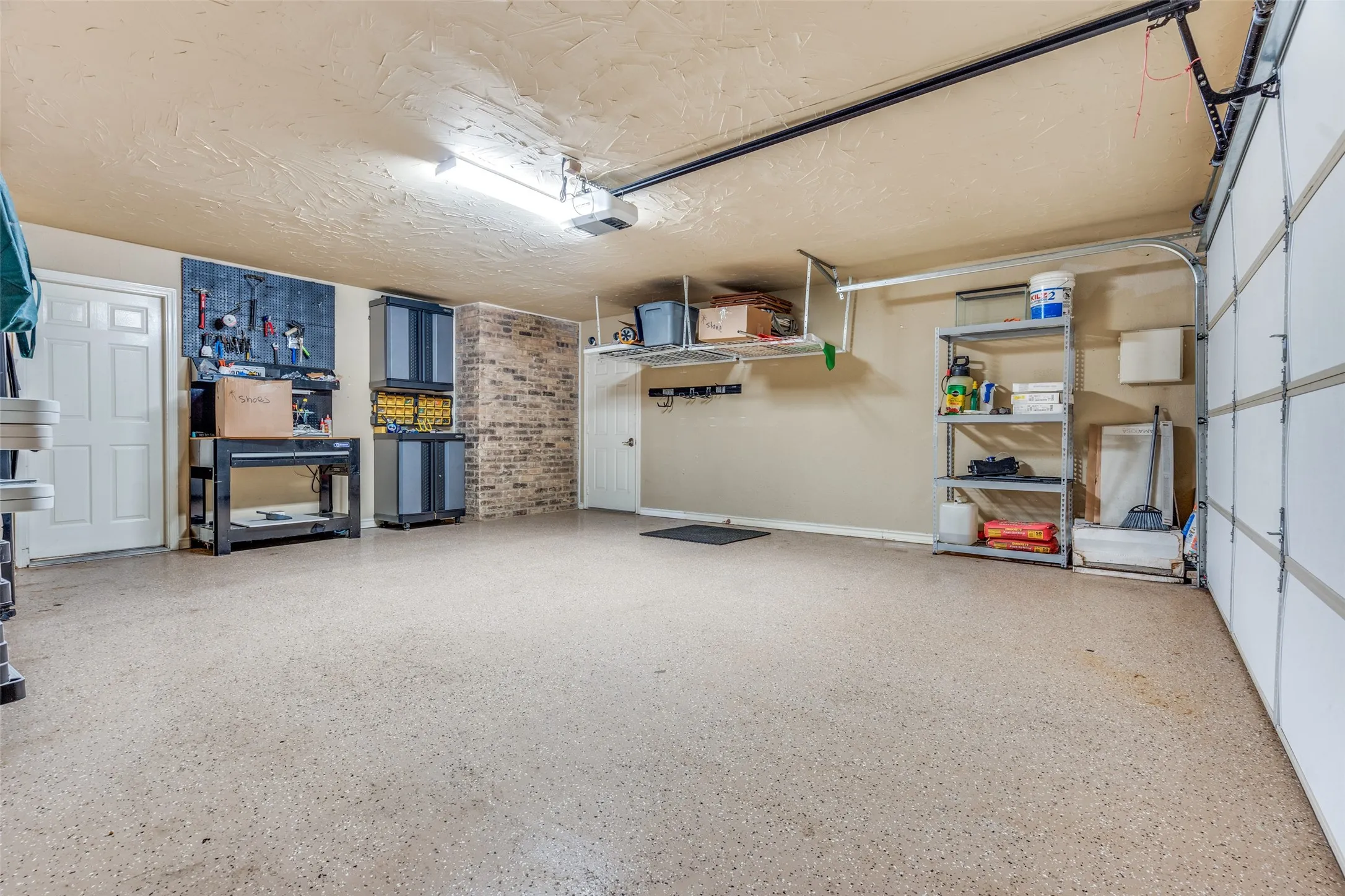 Single Family Residence For Rent in Collin County , 2217 Canyon Valley Trail, Plano, Texas 75023, 3 Bedroom, 2 Bathroom, 2 Garage spaces, 1,838 Sqft, built in 1977, mls#21371320, Real Estate Agent in Plano, Homes For Rent in Collin county, Homes For Rent in Plano, Realtor in Plano Texas, Real Estate Brokerage Independent Realty Texas, Luminita Cordes Realtor