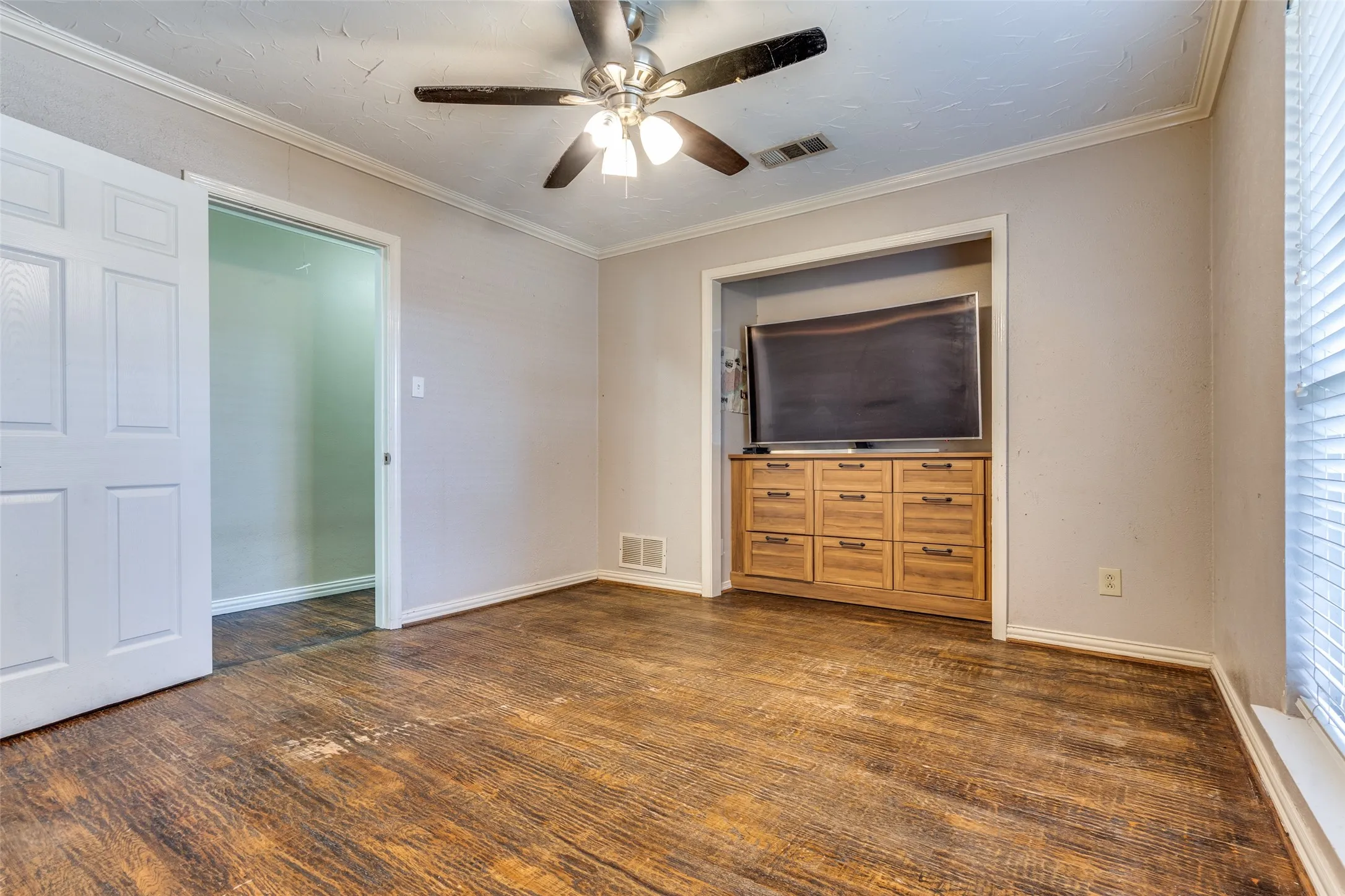 Single Family Residence For Rent in Collin County , 2217 Canyon Valley Trail, Plano, Texas 75023, 3 Bedroom, 2 Bathroom, 2 Garage spaces, 1,838 Sqft, built in 1977, mls#21371320, Real Estate Agent in Plano, Homes For Rent in Collin county, Homes For Rent in Plano, Realtor in Plano Texas, Real Estate Brokerage Independent Realty Texas, Luminita Cordes Realtor