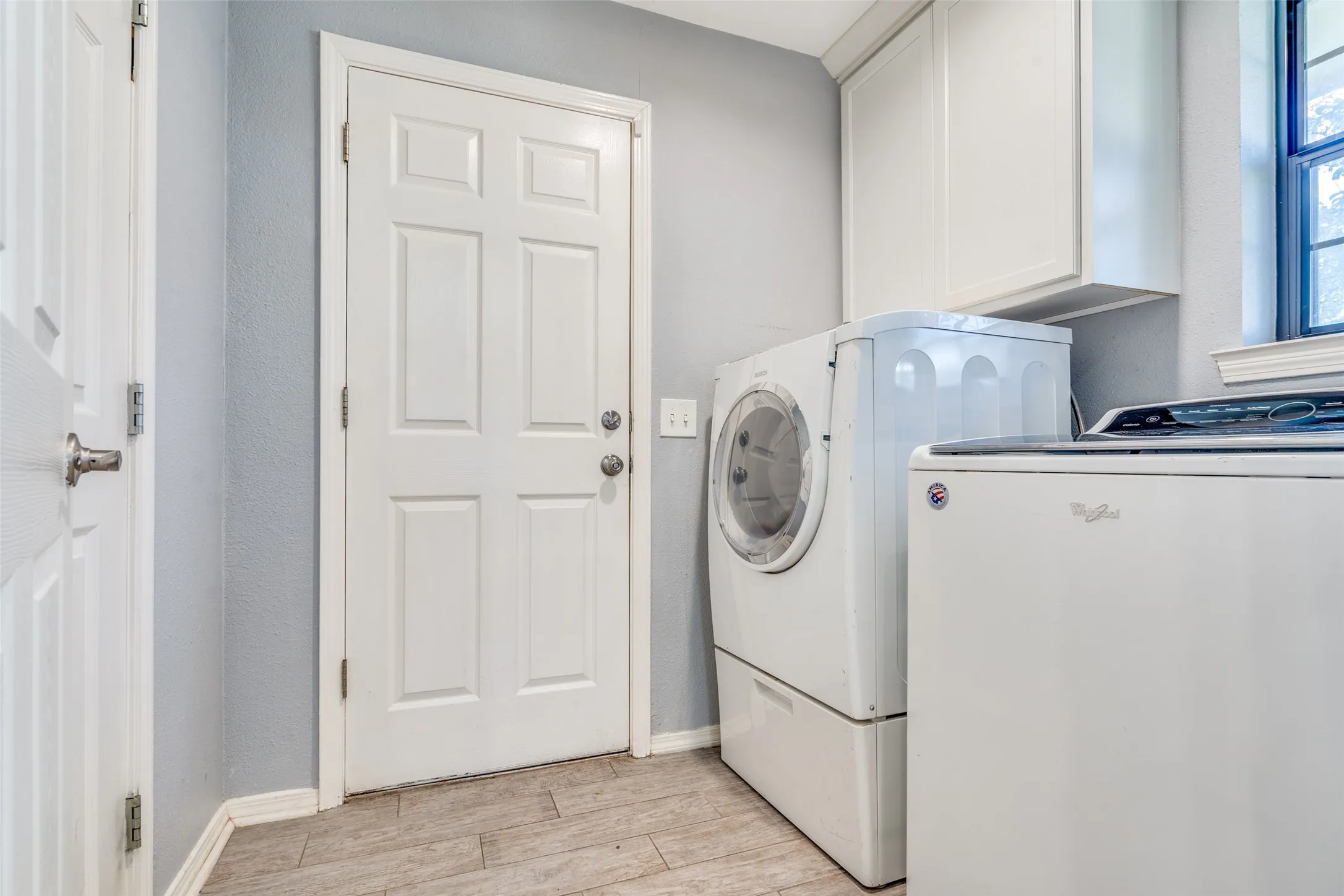 Single Family Residence For Rent in Collin County , 2217 Canyon Valley Trail, Plano, Texas 75023, 3 Bedroom, 2 Bathroom, 2 Garage spaces, 1,838 Sqft, built in 1977, mls#21371320, Real Estate Agent in Plano, Homes For Rent in Collin county, Homes For Rent in Plano, Realtor in Plano Texas, Real Estate Brokerage Independent Realty Texas, Luminita Cordes Realtor