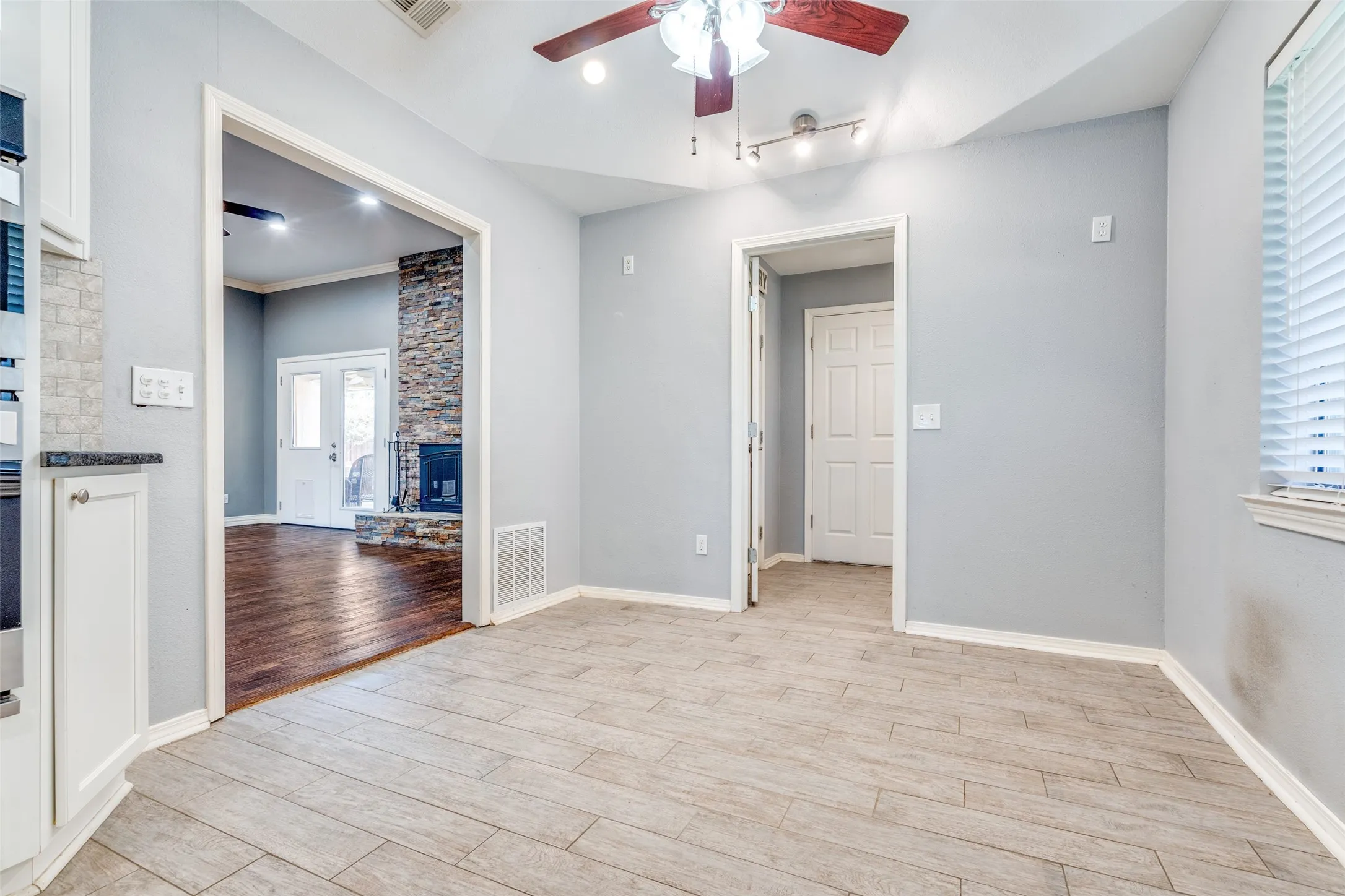 Single Family Residence For Rent in Collin County , 2217 Canyon Valley Trail, Plano, Texas 75023, 3 Bedroom, 2 Bathroom, 2 Garage spaces, 1,838 Sqft, built in 1977, mls#21371320, Real Estate Agent in Plano, Homes For Rent in Collin county, Homes For Rent in Plano, Realtor in Plano Texas, Real Estate Brokerage Independent Realty Texas, Luminita Cordes Realtor