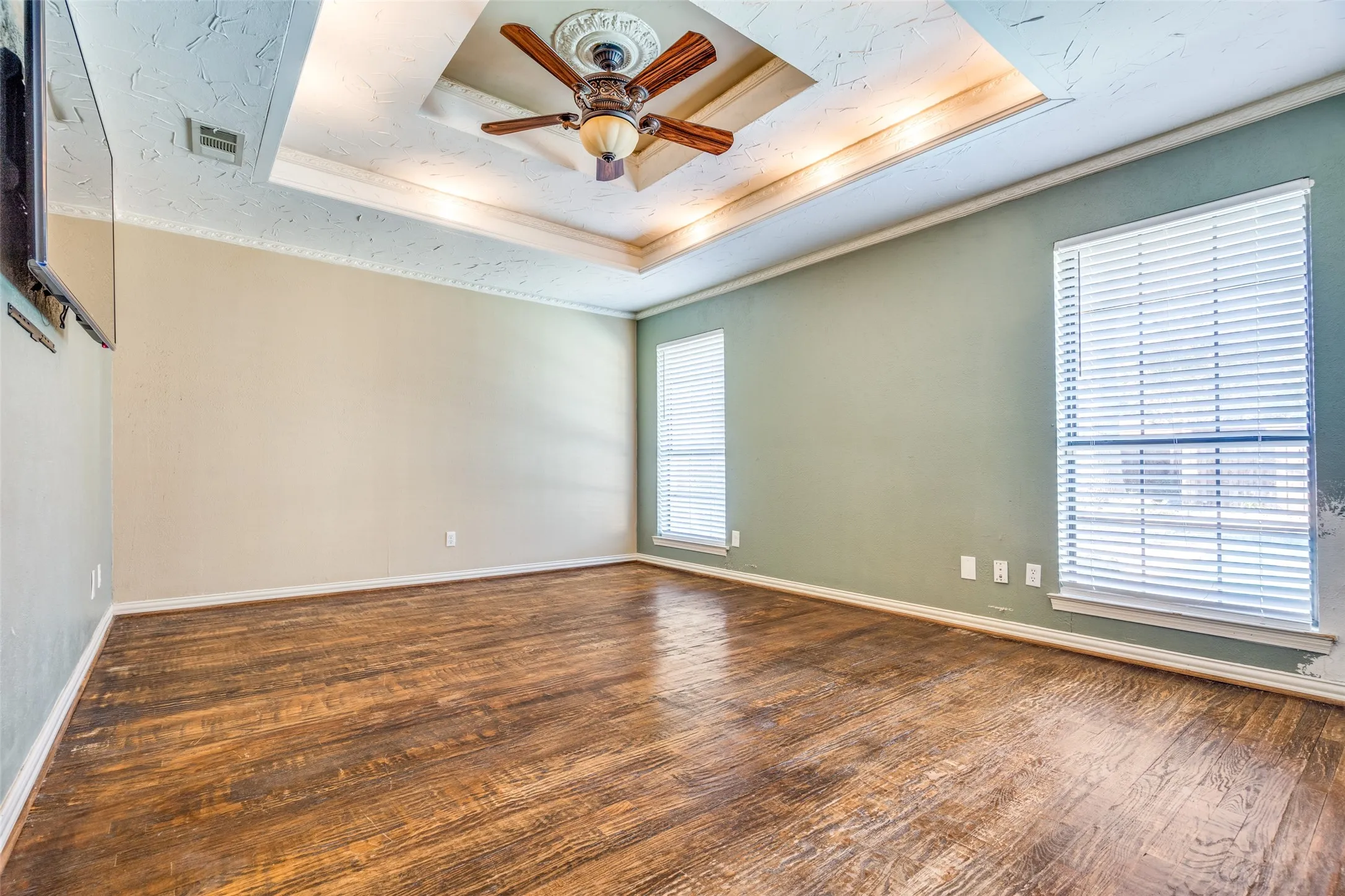 Single Family Residence For Rent in Collin County , 2217 Canyon Valley Trail, Plano, Texas 75023, 3 Bedroom, 2 Bathroom, 2 Garage spaces, 1,838 Sqft, built in 1977, mls#21371320, Real Estate Agent in Plano, Homes For Rent in Collin county, Homes For Rent in Plano, Realtor in Plano Texas, Real Estate Brokerage Independent Realty Texas, Luminita Cordes Realtor