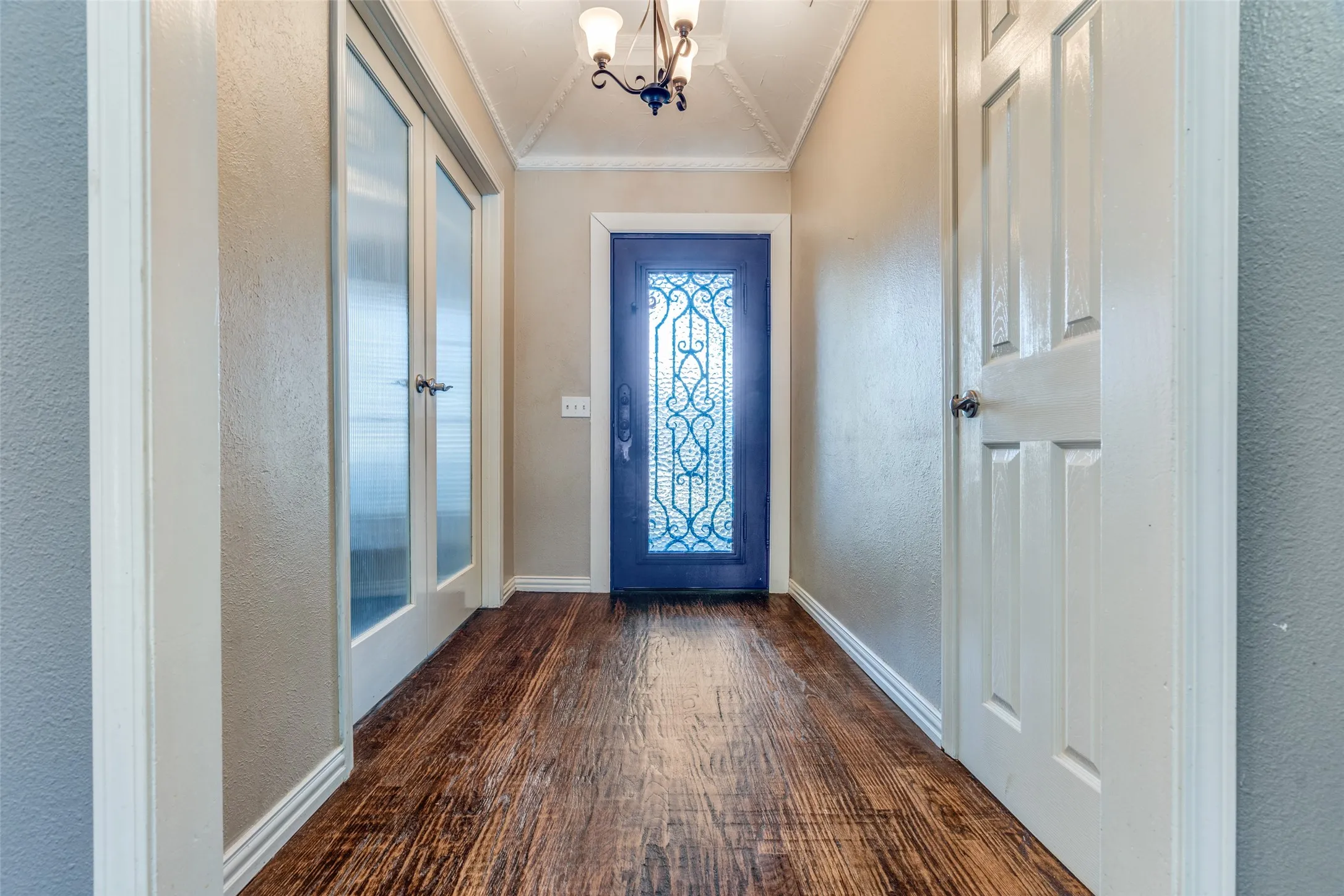 Single Family Residence For Rent in Collin County , 2217 Canyon Valley Trail, Plano, Texas 75023, 3 Bedroom, 2 Bathroom, 2 Garage spaces, 1,838 Sqft, built in 1977, mls#21371320, Real Estate Agent in Plano, Homes For Rent in Collin county, Homes For Rent in Plano, Realtor in Plano Texas, Real Estate Brokerage Independent Realty Texas, Luminita Cordes Realtor