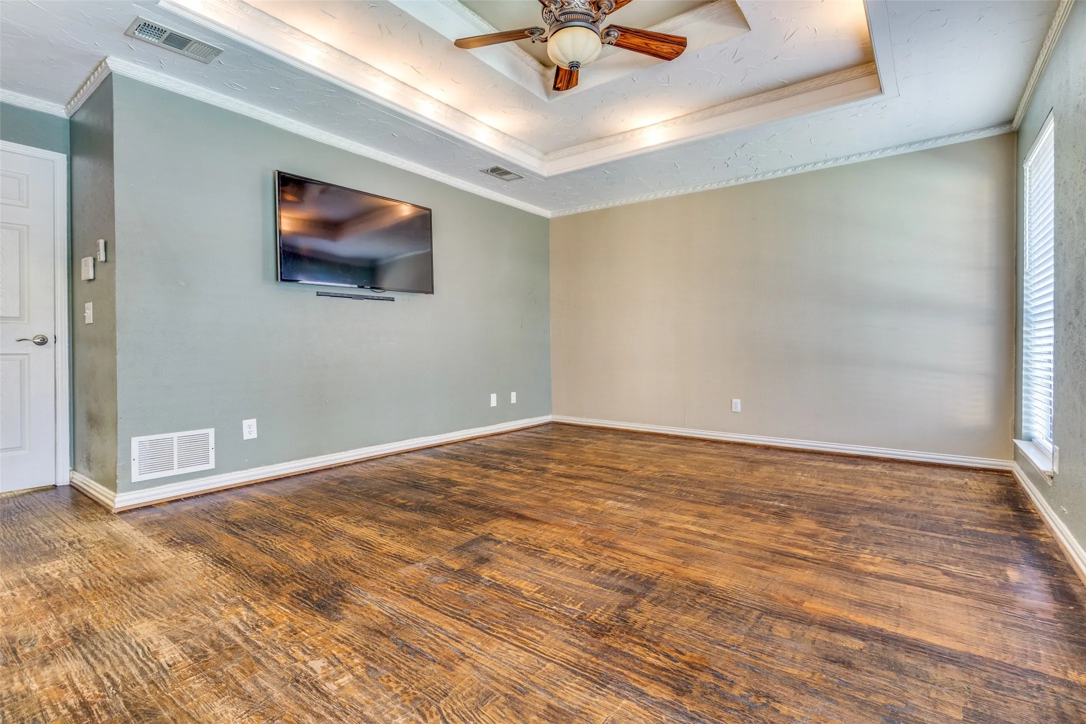 Single Family Residence For Rent in Collin County , 2217 Canyon Valley Trail, Plano, Texas 75023, 3 Bedroom, 2 Bathroom, 2 Garage spaces, 1,838 Sqft, built in 1977, mls#21371320, Real Estate Agent in Plano, Homes For Rent in Collin county, Homes For Rent in Plano, Realtor in Plano Texas, Real Estate Brokerage Independent Realty Texas, Luminita Cordes Realtor