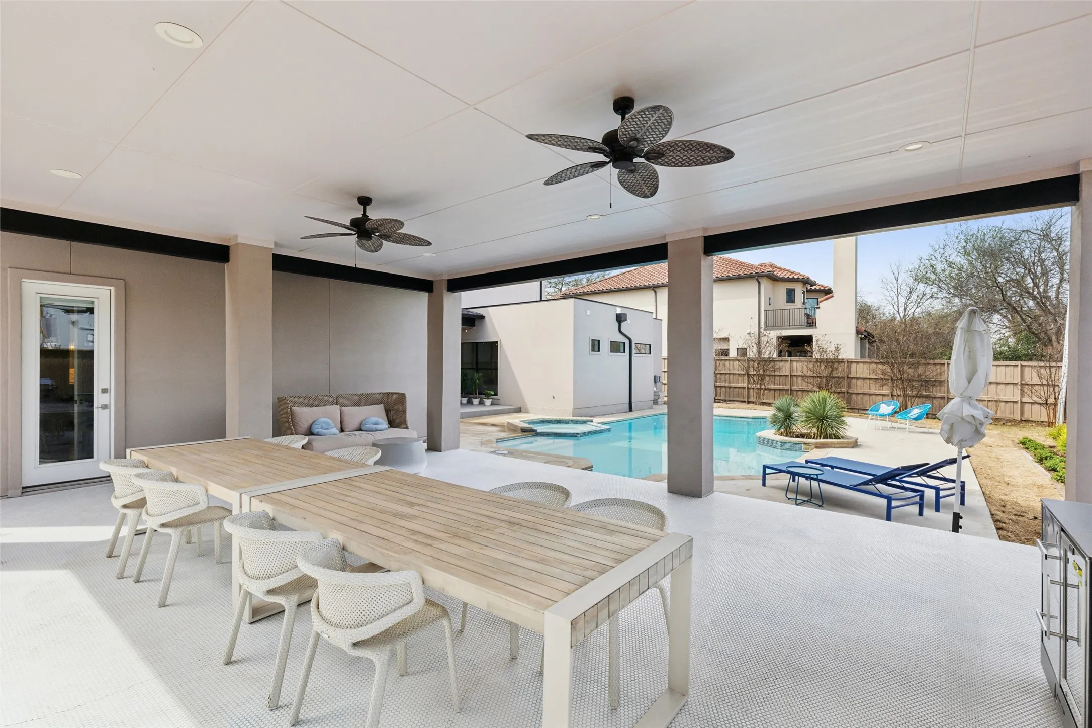 Single Family Residence For Rent in Dallas County , 6441 Royalton Drive, Dallas, Texas 75230, 6 Bedroom, 7 Bathroom, 3 Garage spaces, 5,635 Sqft, built in 2022, mls#21371331, Real Estate Agent in Dallas, Homes For Rent in Dallas county, Homes For Rent in Dallas, Realtor in Dallas Texas, Real Estate Brokerage Independent Realty Texas, Luminita Cordes Realtor