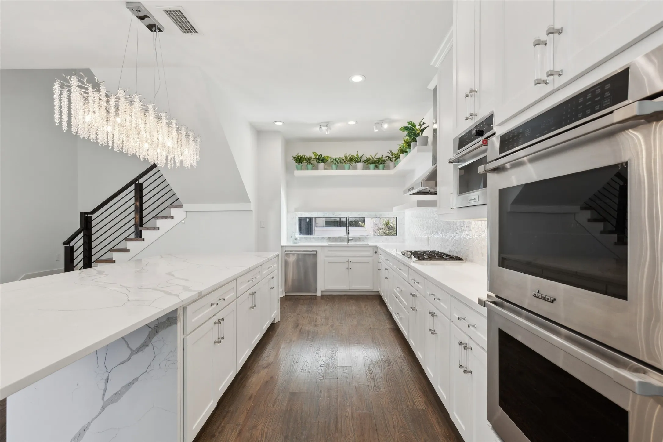 Single Family Residence For Rent in Dallas County , 6441 Royalton Drive, Dallas, Texas 75230, 6 Bedroom, 7 Bathroom, 3 Garage spaces, 5,635 Sqft, built in 2022, mls#21371331, Real Estate Agent in Dallas, Homes For Rent in Dallas county, Homes For Rent in Dallas, Realtor in Dallas Texas, Real Estate Brokerage Independent Realty Texas, Luminita Cordes Realtor