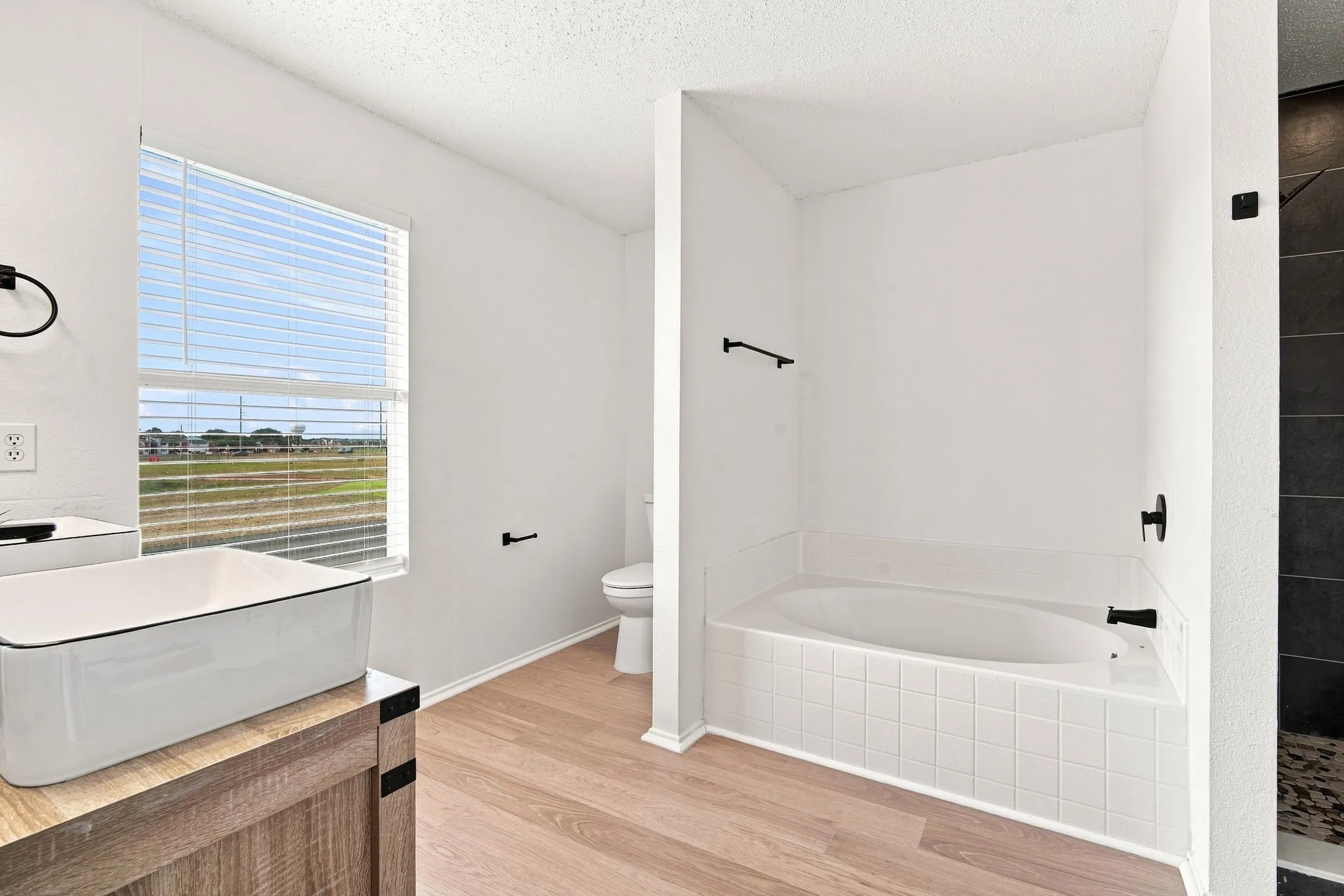 Primary On-Suite Large Soaking Tub