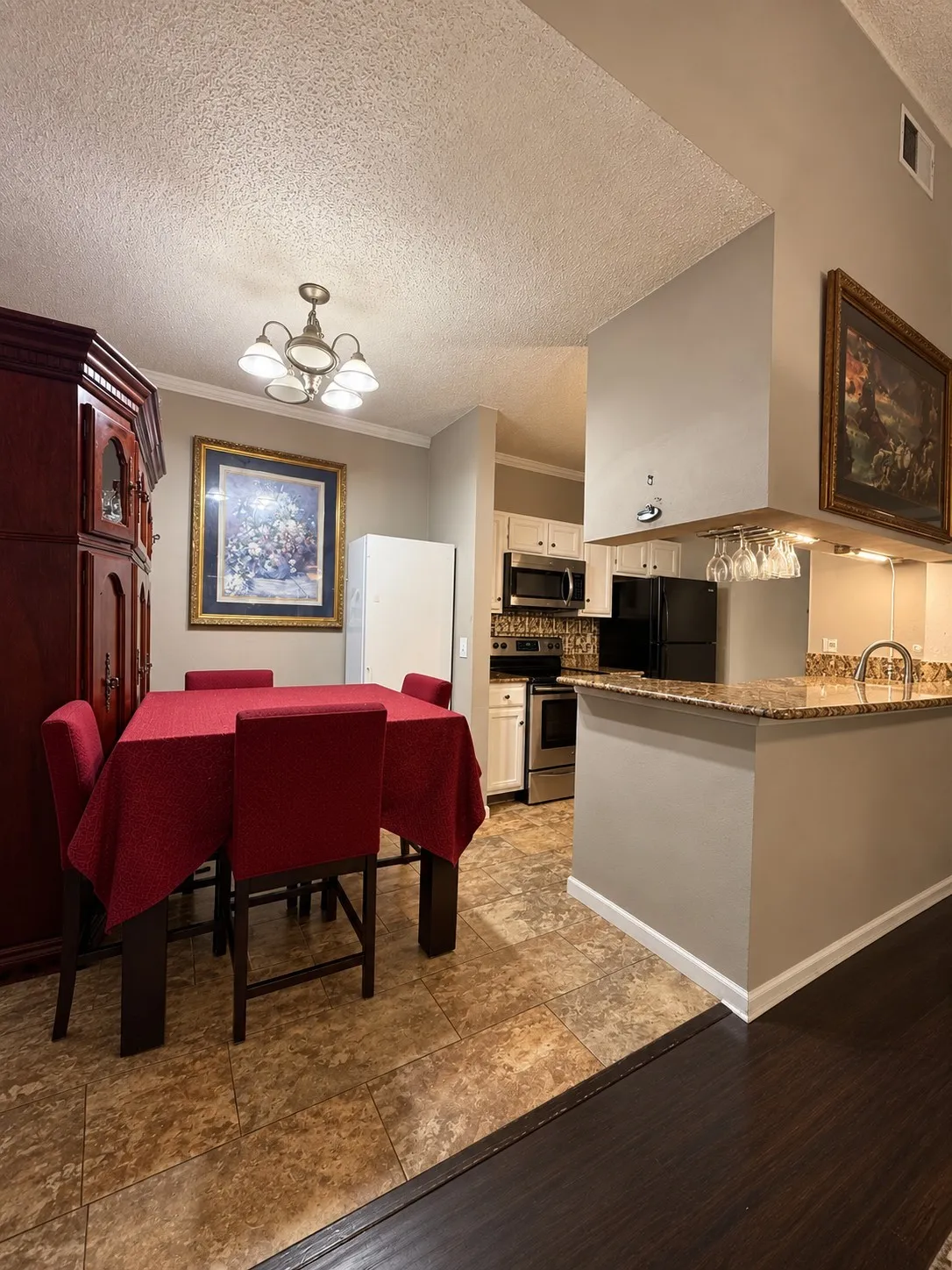 Condominium For Sale in Dallas County , 7340 Skillman Street 1003, Dallas, Texas 75231, 1 Bedroom, 1 Bathroom, Garage spaces, 595 Sqft, built in 1983, mls#21370229, Real Estate Agent in Dallas, Homes For Sale in Dallas county, Homes For Sale in Dallas, Realtor in Dallas Texas, Real Estate Brokerage Independent Realty Texas, Luminita Cordes Realtor