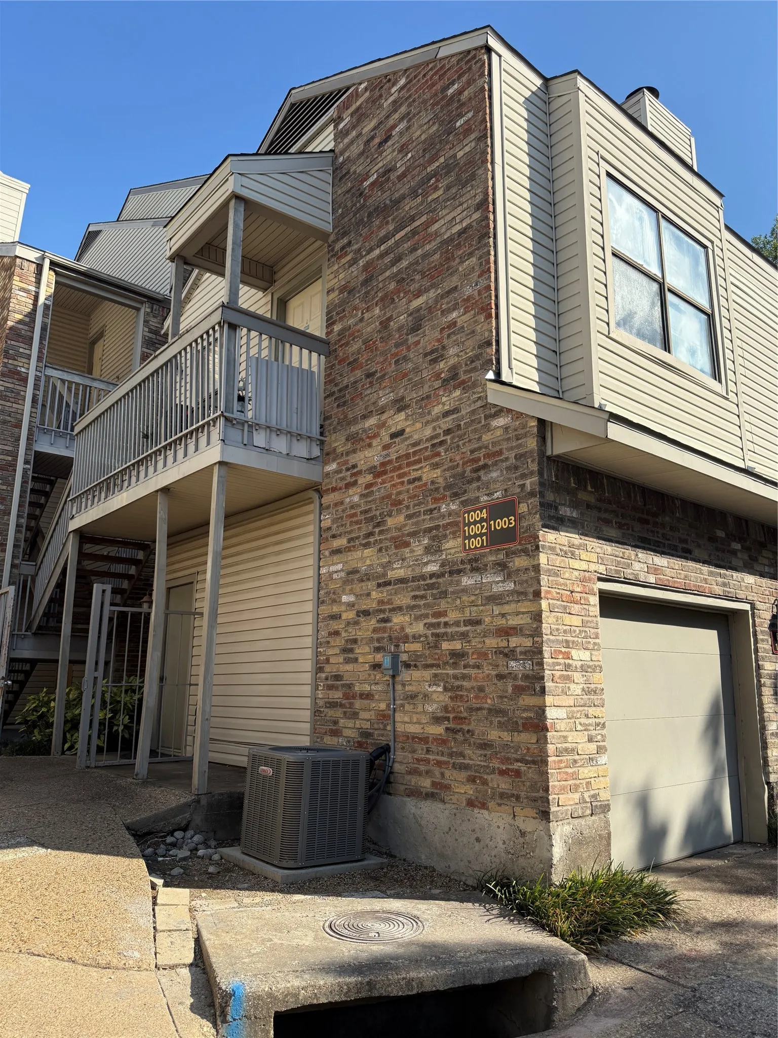 Condominium For Sale in Dallas County , 7340 Skillman Street 1003, Dallas, Texas 75231, 1 Bedroom, 1 Bathroom, Garage spaces, 595 Sqft, built in 1983, mls#21370229, Real Estate Agent in Dallas, Homes For Sale in Dallas county, Homes For Sale in Dallas, Realtor in Dallas Texas, Real Estate Brokerage Independent Realty Texas, Luminita Cordes Realtor