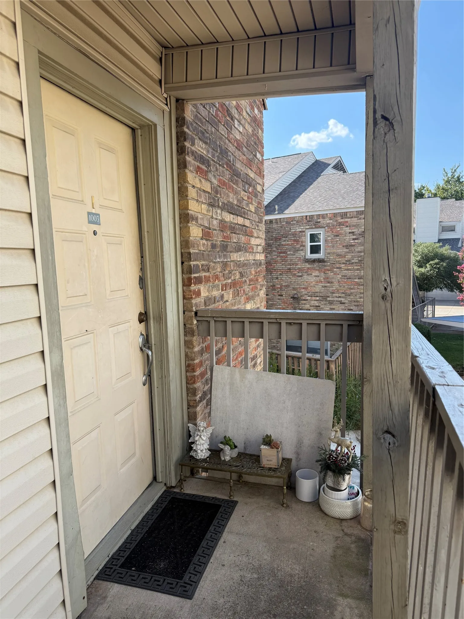 Condominium For Sale in Dallas County , 7340 Skillman Street 1003, Dallas, Texas 75231, 1 Bedroom, 1 Bathroom, Garage spaces, 595 Sqft, built in 1983, mls#21370229, Real Estate Agent in Dallas, Homes For Sale in Dallas county, Homes For Sale in Dallas, Realtor in Dallas Texas, Real Estate Brokerage Independent Realty Texas, Luminita Cordes Realtor