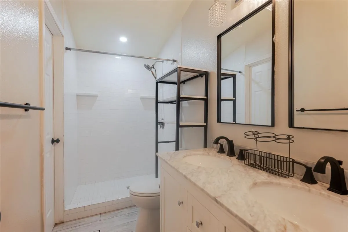 Apartment For Sale in Palo Pinto County , 2530B Old Millsap Highway, Mineral Wells, Texas 76067, 0, 0, Garage spaces, 0 Sqft, built in 0, mls#21357605, Real Estate Agent in Mineral Wells, Homes For Sale in Palo Pinto county, Homes For Sale in Mineral Wells, Realtor in Mineral Wells Texas, Real Estate Brokerage Independent Realty Texas, Luminita Cordes Realtor