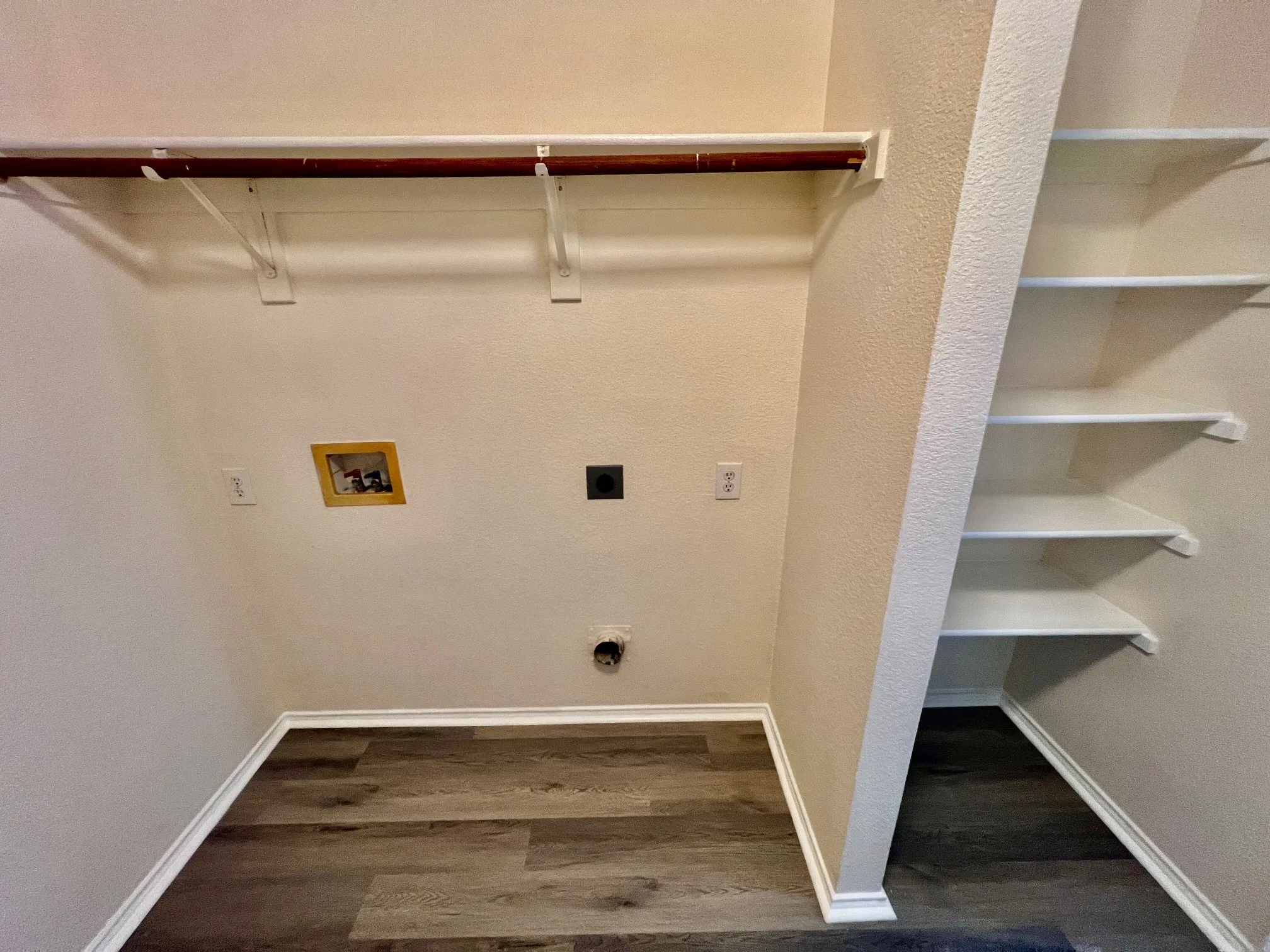 Laundry room area