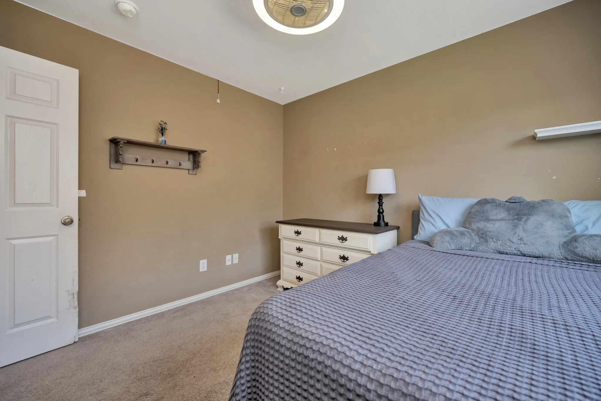 Single Family Residence For Sale in Tarrant County , 11501 Emory Trail, Fort Worth, Texas 76244, 3 Bedroom, 2 Bathroom, 2 Garage spaces, 1,757 Sqft, built in 2006, mls#21370731, Real Estate Agent in Fort Worth, Homes For Sale in Tarrant county, Homes For Sale in Fort Worth, Realtor in Fort Worth Texas, Real Estate Brokerage Independent Realty Texas, Luminita Cordes Realtor