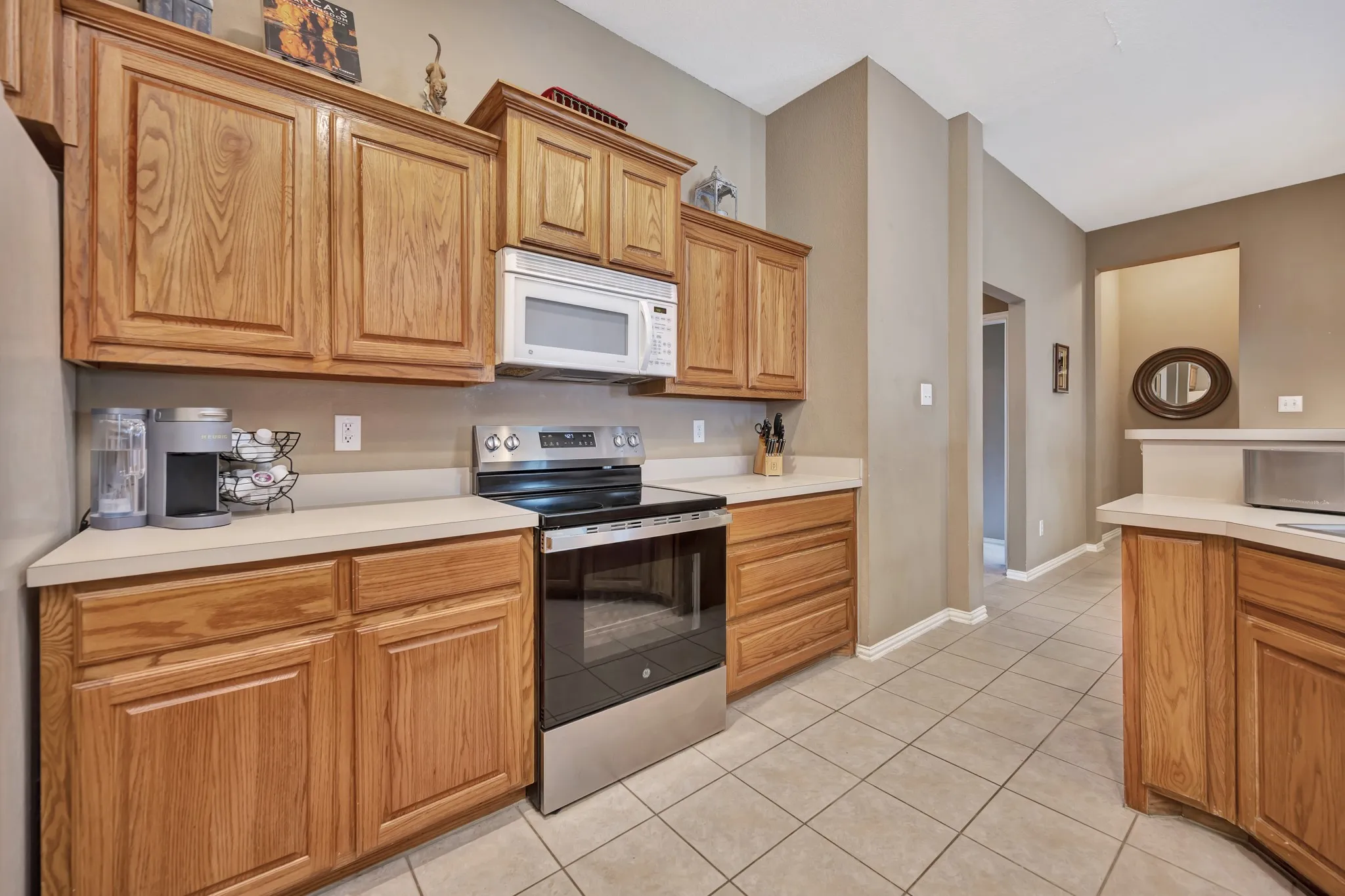 Single Family Residence For Sale in Tarrant County , 11501 Emory Trail, Fort Worth, Texas 76244, 3 Bedroom, 2 Bathroom, 2 Garage spaces, 1,757 Sqft, built in 2006, mls#21370731, Real Estate Agent in Fort Worth, Homes For Sale in Tarrant county, Homes For Sale in Fort Worth, Realtor in Fort Worth Texas, Real Estate Brokerage Independent Realty Texas, Luminita Cordes Realtor