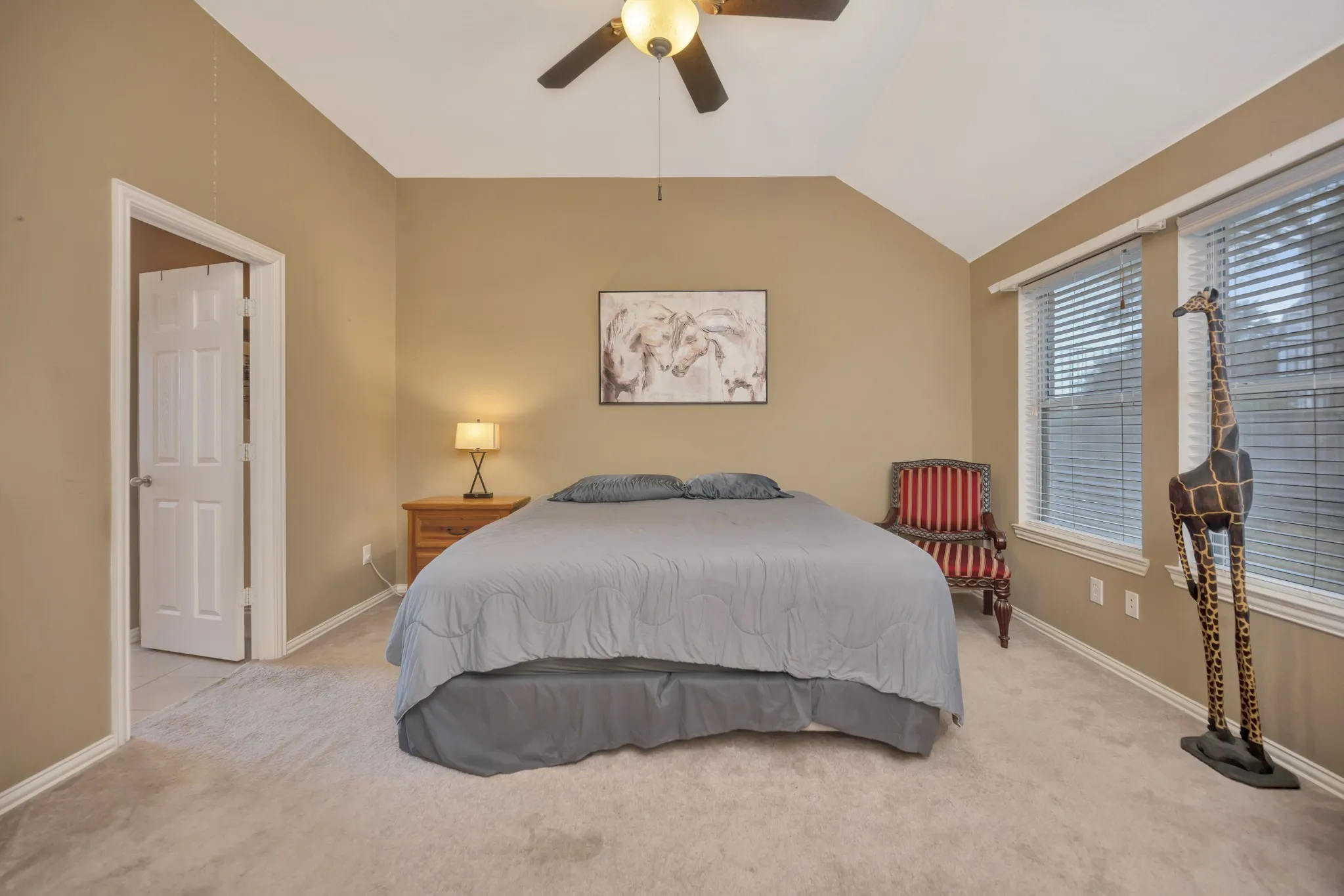 Single Family Residence For Sale in Tarrant County , 11501 Emory Trail, Fort Worth, Texas 76244, 3 Bedroom, 2 Bathroom, 2 Garage spaces, 1,757 Sqft, built in 2006, mls#21370731, Real Estate Agent in Fort Worth, Homes For Sale in Tarrant county, Homes For Sale in Fort Worth, Realtor in Fort Worth Texas, Real Estate Brokerage Independent Realty Texas, Luminita Cordes Realtor