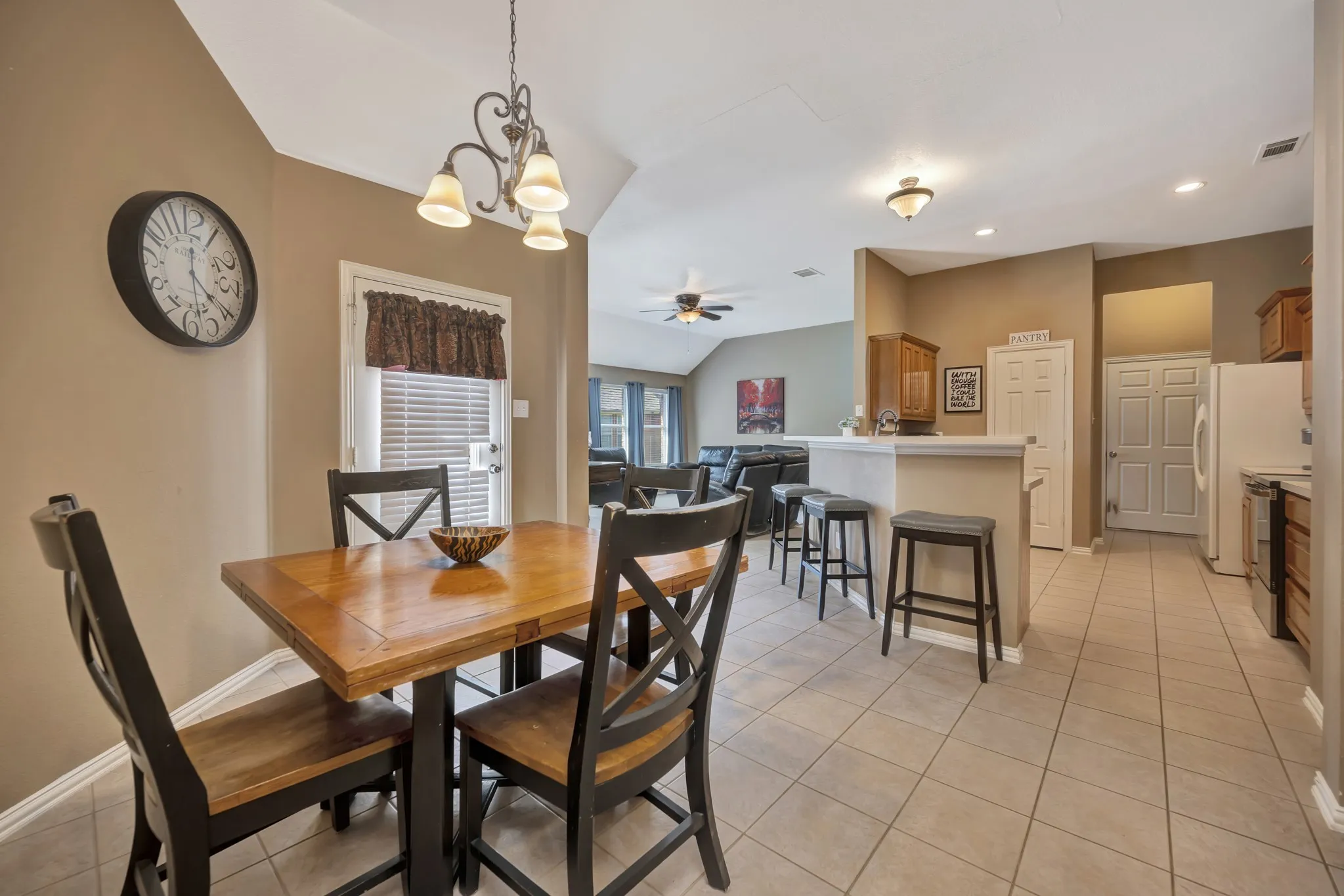 Single Family Residence For Sale in Tarrant County , 11501 Emory Trail, Fort Worth, Texas 76244, 3 Bedroom, 2 Bathroom, 2 Garage spaces, 1,757 Sqft, built in 2006, mls#21370731, Real Estate Agent in Fort Worth, Homes For Sale in Tarrant county, Homes For Sale in Fort Worth, Realtor in Fort Worth Texas, Real Estate Brokerage Independent Realty Texas, Luminita Cordes Realtor