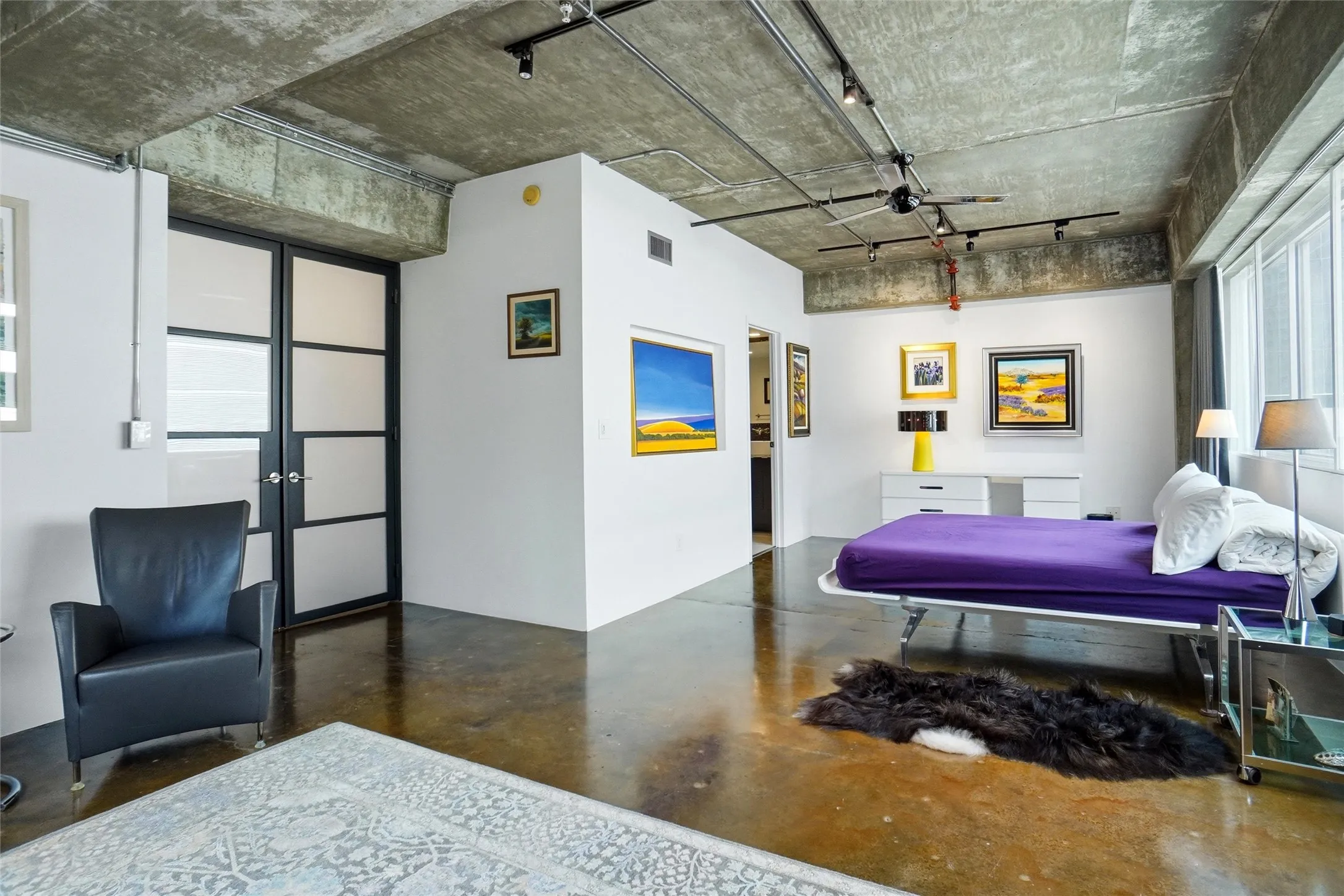 Condominium For Sale in Dallas County , 2011 Cedar Springs Road 104, Dallas, Texas 75201, 2 Bedroom, 2 Bathroom, Garage spaces, 2,398 Sqft, built in 1999, mls#21371110, Real Estate Agent in Dallas, Homes For Sale in Dallas county, Homes For Sale in Dallas, Realtor in Dallas Texas, Real Estate Brokerage Independent Realty Texas, Luminita Cordes Realtor