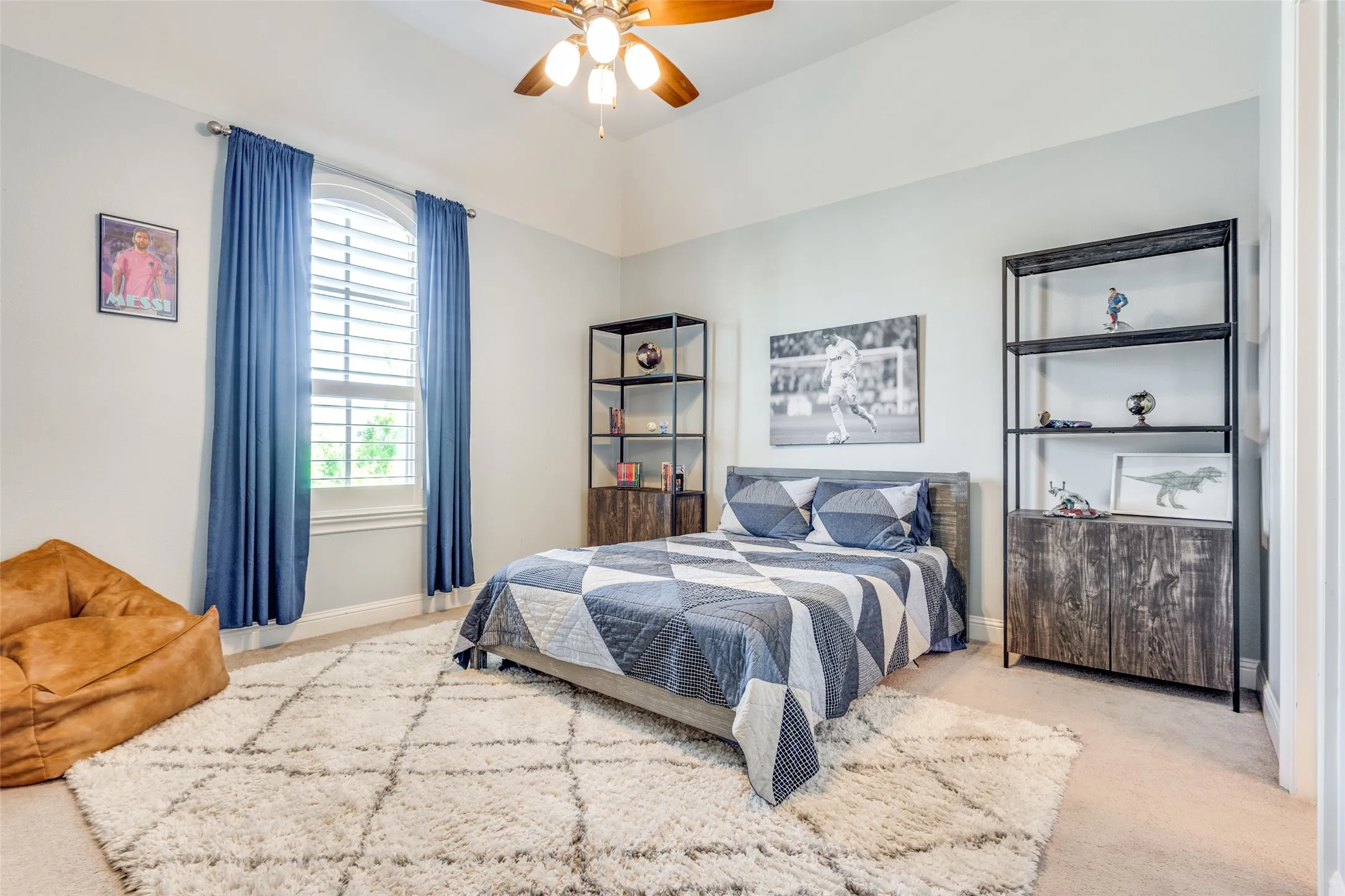 Single Family Residence For Sale in Denton County , 10215 Blackenhurst Lane, Frisco, Texas 75033, 5 Bedroom, 6 Bathroom, 3 Garage spaces, 4,931 Sqft, built in 2016, mls#21371114, Real Estate Agent in Frisco, Homes For Sale in Denton county, Homes For Sale in Frisco, Realtor in Frisco Texas, Real Estate Brokerage Independent Realty Texas, Luminita Cordes Realtor