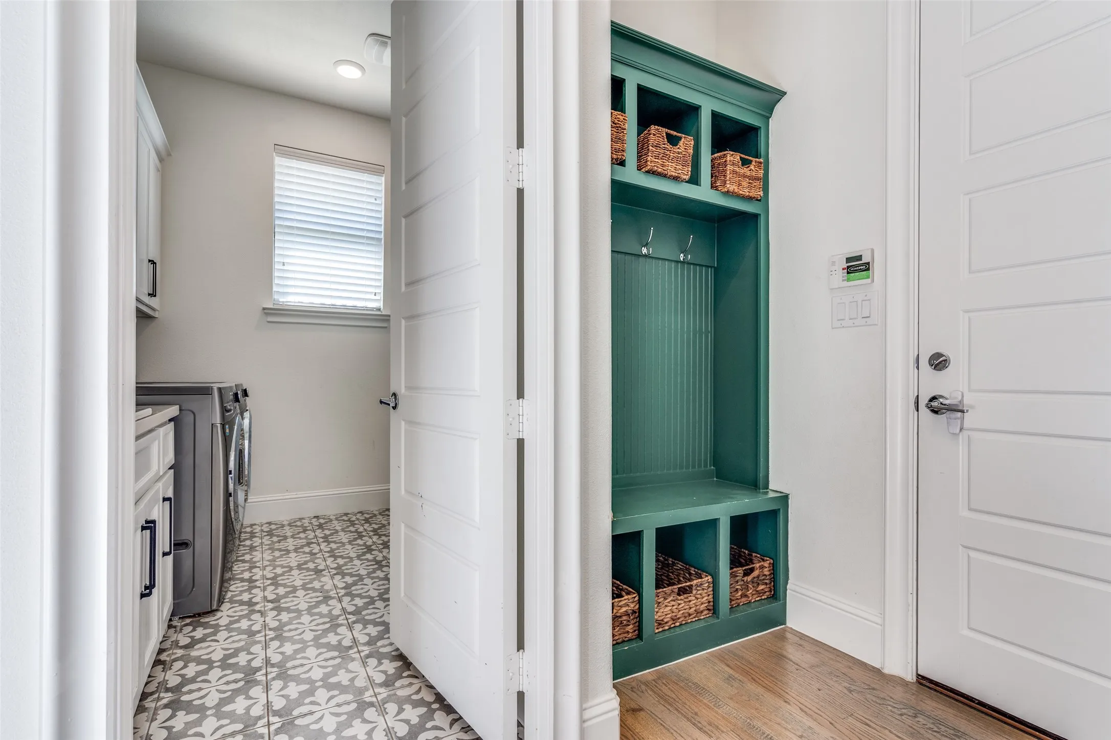 Single Family Residence For Sale in Denton County , 10215 Blackenhurst Lane, Frisco, Texas 75033, 5 Bedroom, 6 Bathroom, 3 Garage spaces, 4,931 Sqft, built in 2016, mls#21371114, Real Estate Agent in Frisco, Homes For Sale in Denton county, Homes For Sale in Frisco, Realtor in Frisco Texas, Real Estate Brokerage Independent Realty Texas, Luminita Cordes Realtor