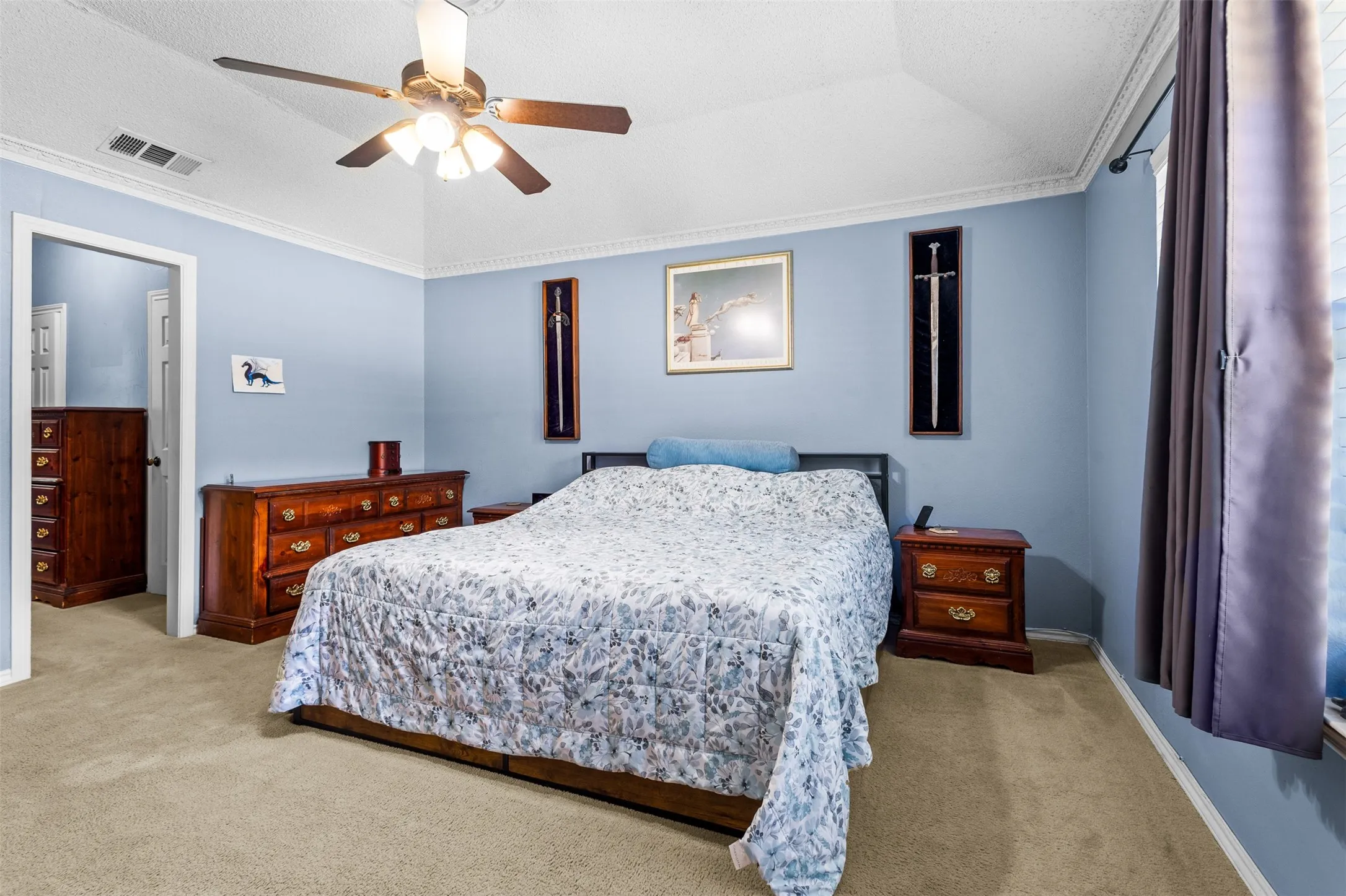 Single Family Residence For Sale in Tarrant County , 4219 Pleasant Oaks Court, Arlington, Texas 76016, 3 Bedroom, 2 Bathroom, 2 Garage spaces, 2,244 Sqft, built in 1980, mls#21364013, Real Estate Agent in Arlington, Homes For Sale in Tarrant county, Homes For Sale in Arlington, Realtor in Arlington Texas, Real Estate Brokerage Independent Realty Texas, Luminita Cordes Realtor