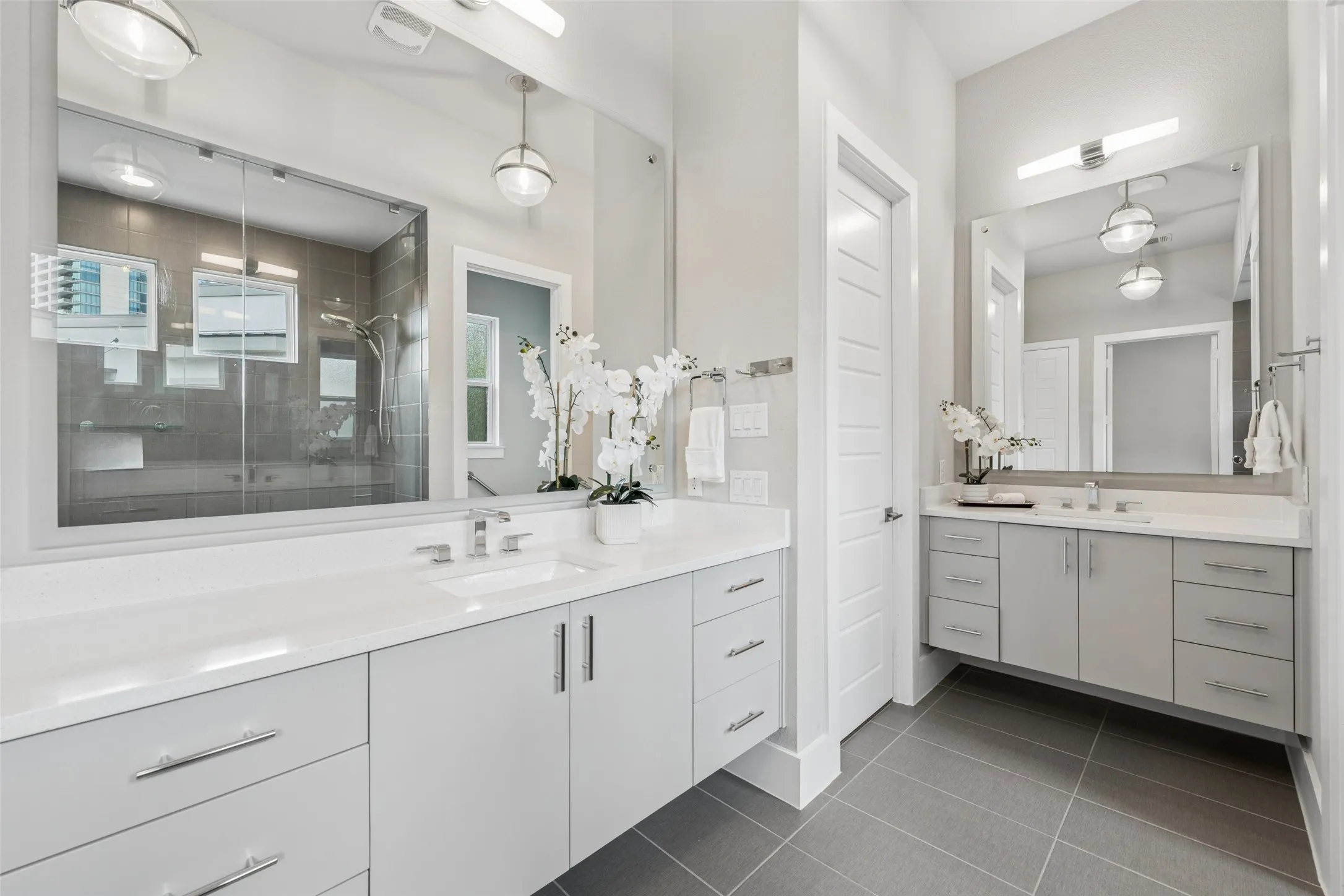 Single Family Residence For Sale in Collin County , 7854 Element Avenue, Plano, Texas 75024, 3 Bedroom, 5 Bathroom, 2 Garage spaces, 3,340 Sqft, built in 2018, mls#21370743, Real Estate Agent in Plano, Homes For Sale in Collin county, Homes For Sale in Plano, Realtor in Plano Texas, Real Estate Brokerage Independent Realty Texas, Luminita Cordes Realtor