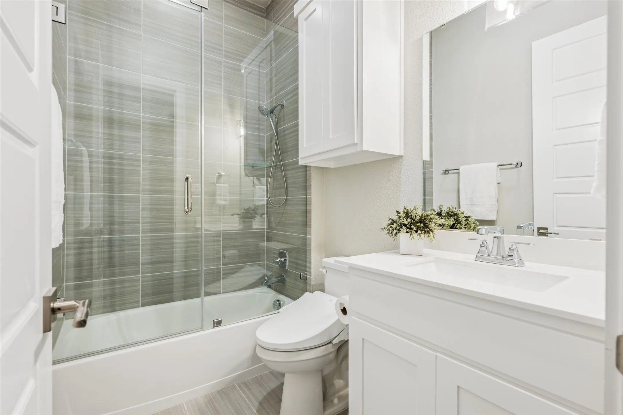 Single Family Residence For Sale in Collin County , 7854 Element Avenue, Plano, Texas 75024, 3 Bedroom, 5 Bathroom, 2 Garage spaces, 3,340 Sqft, built in 2018, mls#21370743, Real Estate Agent in Plano, Homes For Sale in Collin county, Homes For Sale in Plano, Realtor in Plano Texas, Real Estate Brokerage Independent Realty Texas, Luminita Cordes Realtor