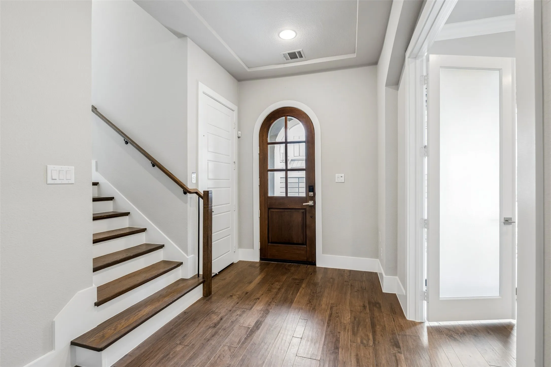 Single Family Residence For Sale in Collin County , 7854 Element Avenue, Plano, Texas 75024, 3 Bedroom, 5 Bathroom, 2 Garage spaces, 3,340 Sqft, built in 2018, mls#21370743, Real Estate Agent in Plano, Homes For Sale in Collin county, Homes For Sale in Plano, Realtor in Plano Texas, Real Estate Brokerage Independent Realty Texas, Luminita Cordes Realtor