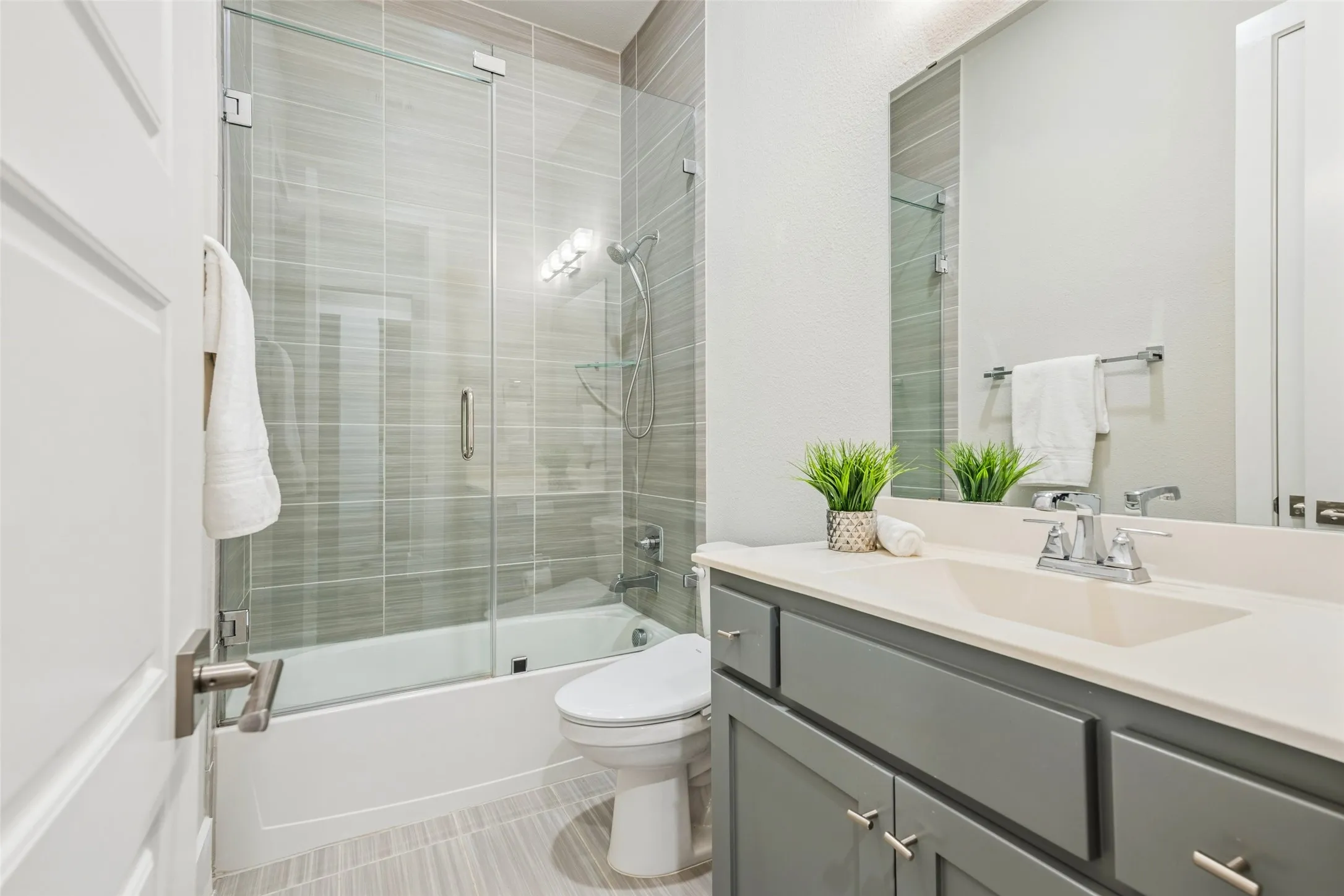 Single Family Residence For Sale in Collin County , 7854 Element Avenue, Plano, Texas 75024, 3 Bedroom, 5 Bathroom, 2 Garage spaces, 3,340 Sqft, built in 2018, mls#21370743, Real Estate Agent in Plano, Homes For Sale in Collin county, Homes For Sale in Plano, Realtor in Plano Texas, Real Estate Brokerage Independent Realty Texas, Luminita Cordes Realtor