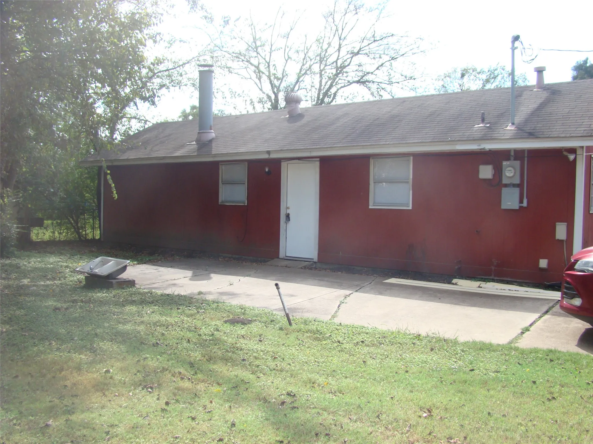 Single Family Residence For Rent in Ellis County , 1506 N Preston Street, Ennis, Texas 75119, 2 Bedroom, 1 Bathroom, Garage spaces, 885 Sqft, built in 1982, mls#21371376, Real Estate Agent in Ennis, Homes For Rent in Ellis county, Homes For Rent in Ennis, Realtor in Ennis Texas, Real Estate Brokerage Independent Realty Texas, Luminita Cordes Realtor