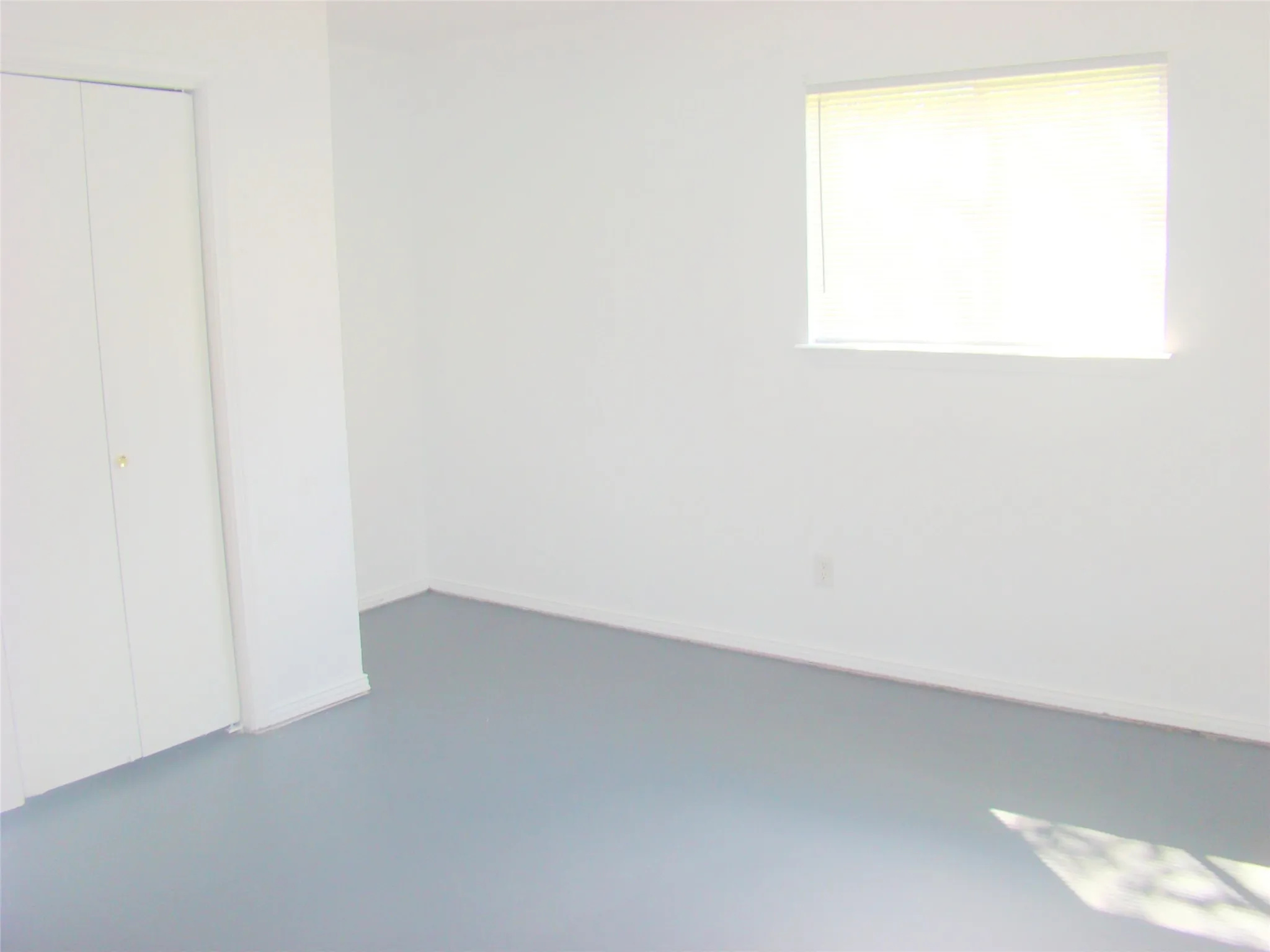 Single Family Residence For Rent in Ellis County , 1506 N Preston Street, Ennis, Texas 75119, 2 Bedroom, 1 Bathroom, Garage spaces, 885 Sqft, built in 1982, mls#21371376, Real Estate Agent in Ennis, Homes For Rent in Ellis county, Homes For Rent in Ennis, Realtor in Ennis Texas, Real Estate Brokerage Independent Realty Texas, Luminita Cordes Realtor