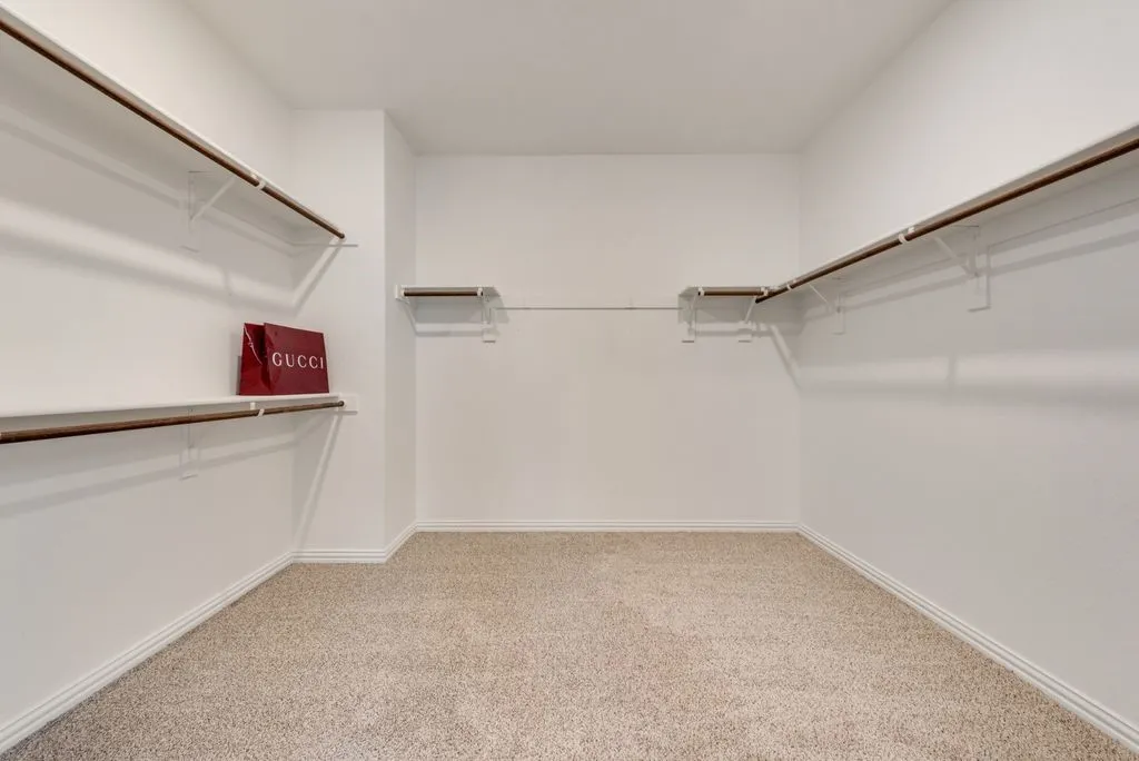 Single Family Residence For Sale in Parker County , 6016 Ember Crest Drive, Weatherford, Texas 76085, 4 Bedroom, 2 Bathroom, 2 Garage spaces, 2,229 Sqft, built in 2021, mls#21371272, Real Estate Agent in Weatherford, Homes For Sale in Parker county, Homes For Sale in Weatherford, Realtor in Weatherford Texas, Real Estate Brokerage Independent Realty Texas, Luminita Cordes Realtor