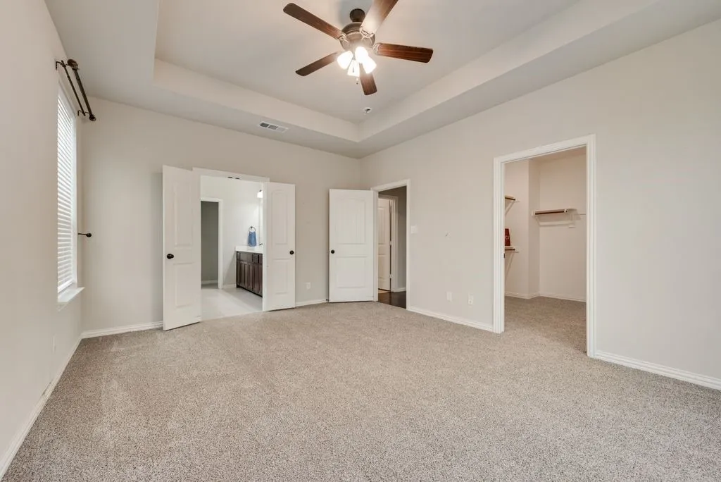 Single Family Residence For Sale in Parker County , 6016 Ember Crest Drive, Weatherford, Texas 76085, 4 Bedroom, 2 Bathroom, 2 Garage spaces, 2,229 Sqft, built in 2021, mls#21371272, Real Estate Agent in Weatherford, Homes For Sale in Parker county, Homes For Sale in Weatherford, Realtor in Weatherford Texas, Real Estate Brokerage Independent Realty Texas, Luminita Cordes Realtor