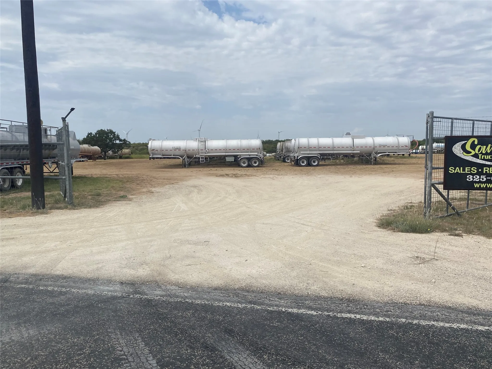 Unimproved Land For Sale in Callahan County , 8306 I-20, Clyde, Texas 79510, 0, 0, Garage spaces, 0 Sqft, built in 0, mls#21371339, Real Estate Agent in Clyde, Homes For Sale in Callahan county, Homes For Sale in Clyde, Realtor in Clyde Texas, Real Estate Brokerage Independent Realty Texas, Luminita Cordes Realtor