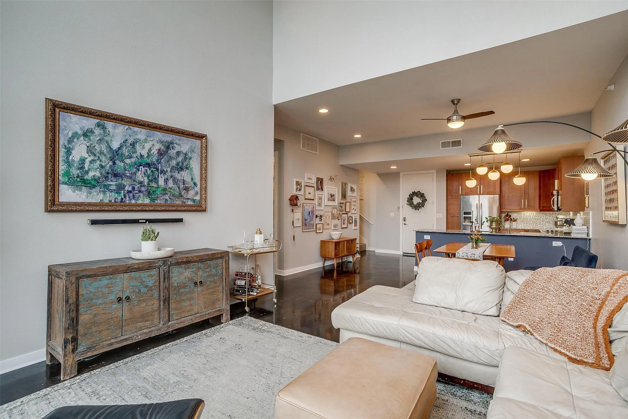 Condominium For Rent in Tarrant County , 2608 Museum Way 3206, Fort Worth, Texas 76107, 2 Bedroom, 3 Bathroom, 1 Garage spaces, 1,730 Sqft, built in 2006, mls#21369805, Real Estate Agent in Fort Worth, Homes For Rent in Tarrant county, Homes For Rent in Fort Worth, Realtor in Fort Worth Texas, Real Estate Brokerage Independent Realty Texas, Luminita Cordes Realtor