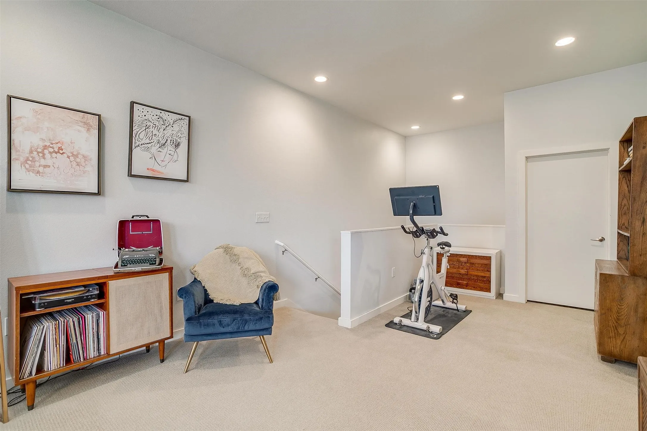 Condominium For Rent in Tarrant County , 2608 Museum Way 3206, Fort Worth, Texas 76107, 2 Bedroom, 3 Bathroom, 1 Garage spaces, 1,730 Sqft, built in 2006, mls#21369805, Real Estate Agent in Fort Worth, Homes For Rent in Tarrant county, Homes For Rent in Fort Worth, Realtor in Fort Worth Texas, Real Estate Brokerage Independent Realty Texas, Luminita Cordes Realtor