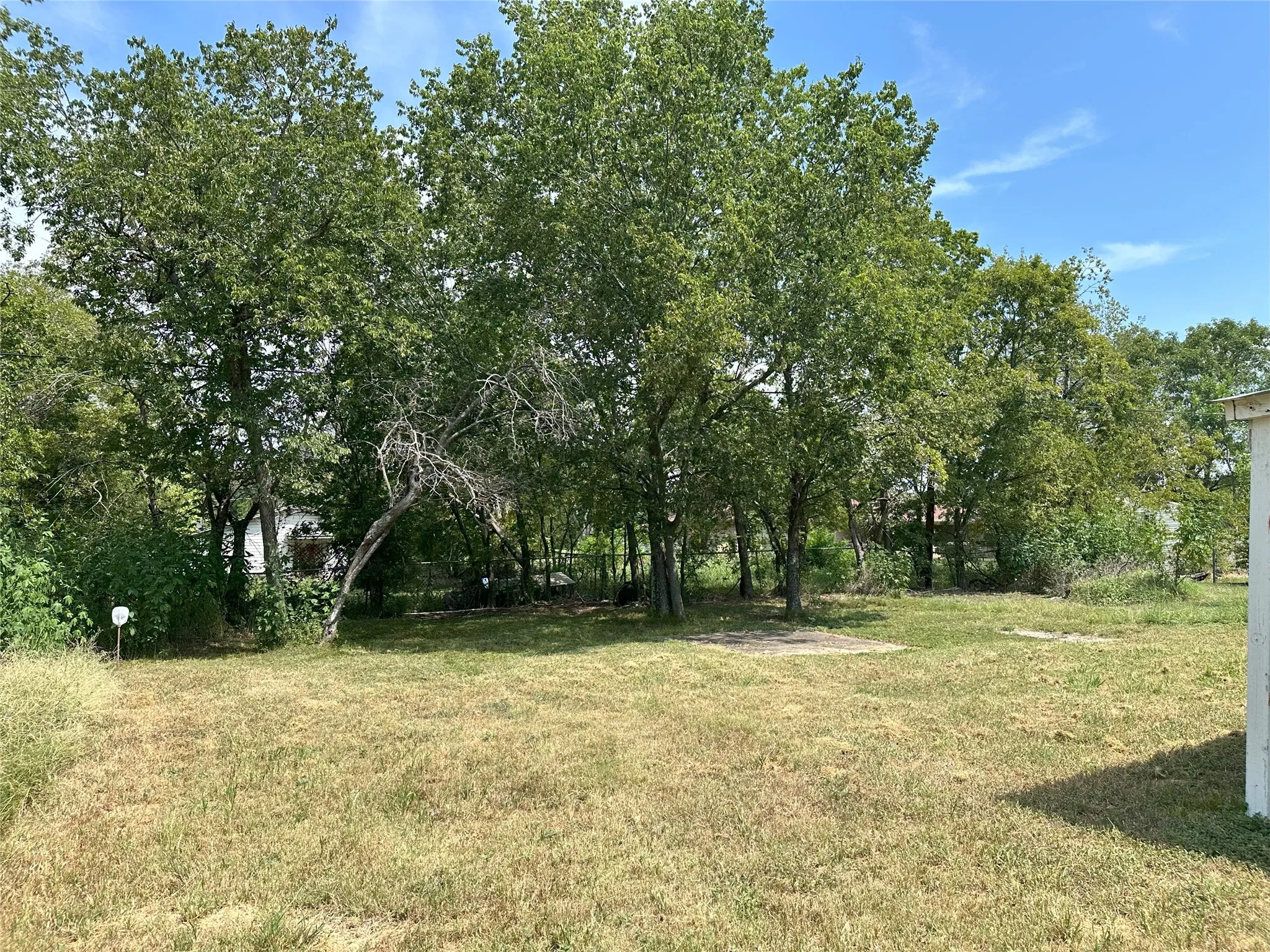 Single Family Residence For Sale in Navarro County , 804 E 12th Avenue, Corsicana, Texas 75110, 2 Bedroom, 1 Bathroom, Garage spaces, 932 Sqft, built in 1935, mls#21371377, Real Estate Agent in Corsicana, Homes For Sale in Navarro county, Homes For Sale in Corsicana, Realtor in Corsicana Texas, Real Estate Brokerage Independent Realty Texas, Luminita Cordes Realtor