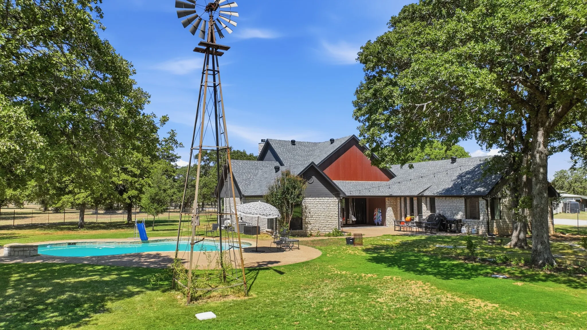 Farm For Sale in Hood County , 3424 Calico Court, Granbury, Texas 76048, 3 Bedroom, 3 Bathroom, 2 Garage spaces, 2,636 Sqft, built in 2000, mls#21371387, Real Estate Agent in Granbury, Homes For Sale in Hood county, Homes For Sale in Granbury, Realtor in Granbury Texas, Real Estate Brokerage Independent Realty Texas, Luminita Cordes Realtor