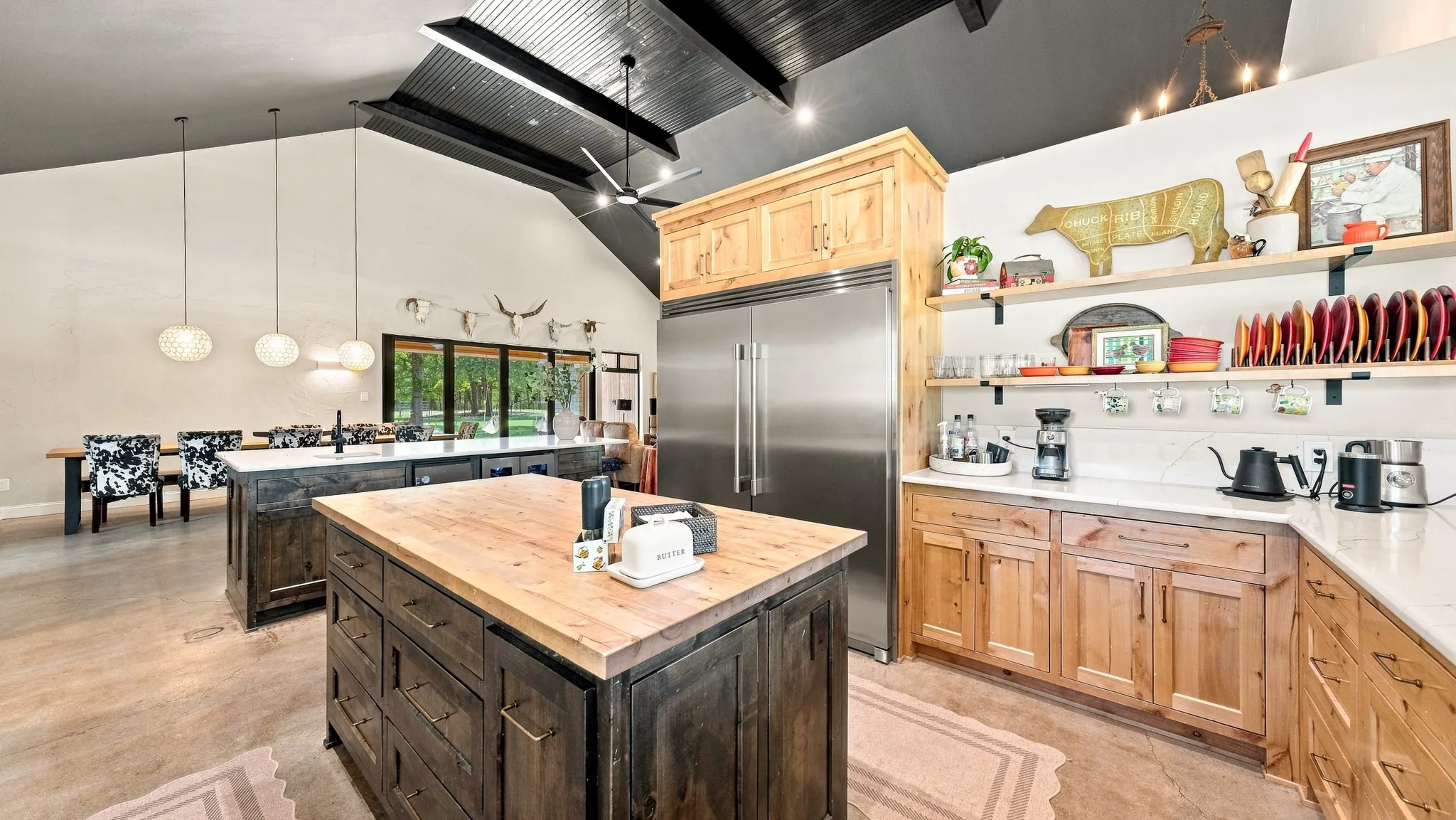 Farm For Sale in Hood County , 3424 Calico Court, Granbury, Texas 76048, 3 Bedroom, 3 Bathroom, 2 Garage spaces, 2,636 Sqft, built in 2000, mls#21371387, Real Estate Agent in Granbury, Homes For Sale in Hood county, Homes For Sale in Granbury, Realtor in Granbury Texas, Real Estate Brokerage Independent Realty Texas, Luminita Cordes Realtor