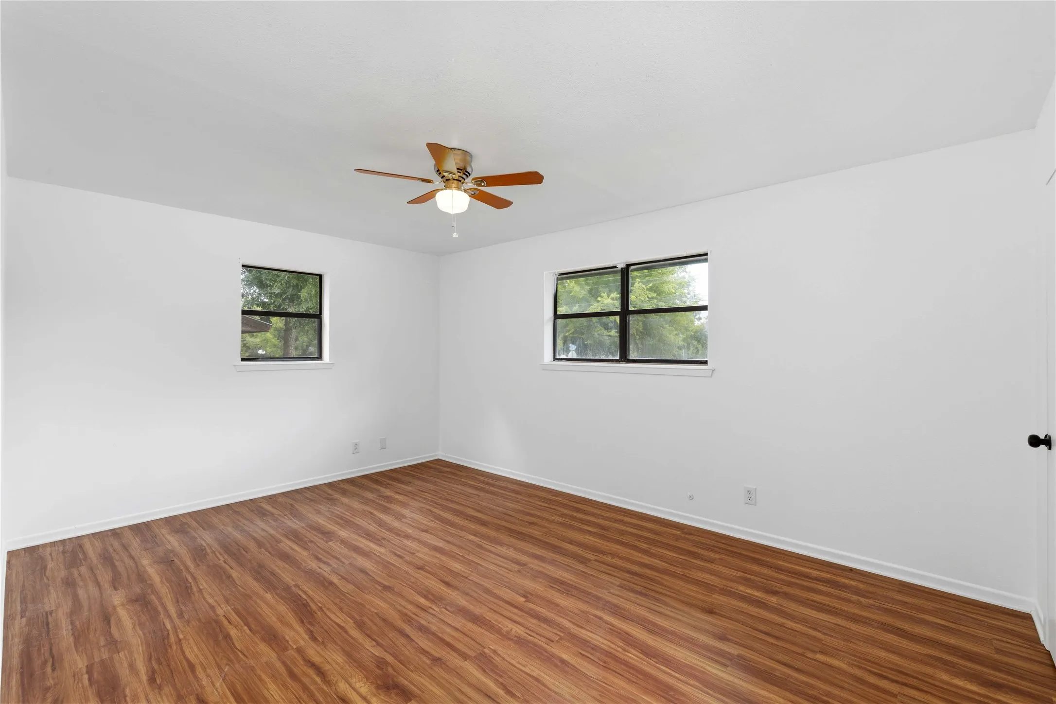 Single Family Residence For Sale in Brown County , 112 Orchard Drive, Early, Texas 76802, 2 Bedroom, 1 Bathroom, 1 Garage spaces, 975 Sqft, built in 1983, mls#21368614, Real Estate Agent in Early, Homes For Sale in Brown county, Homes For Sale in Early, Realtor in Early Texas, Real Estate Brokerage Independent Realty Texas, Luminita Cordes Realtor