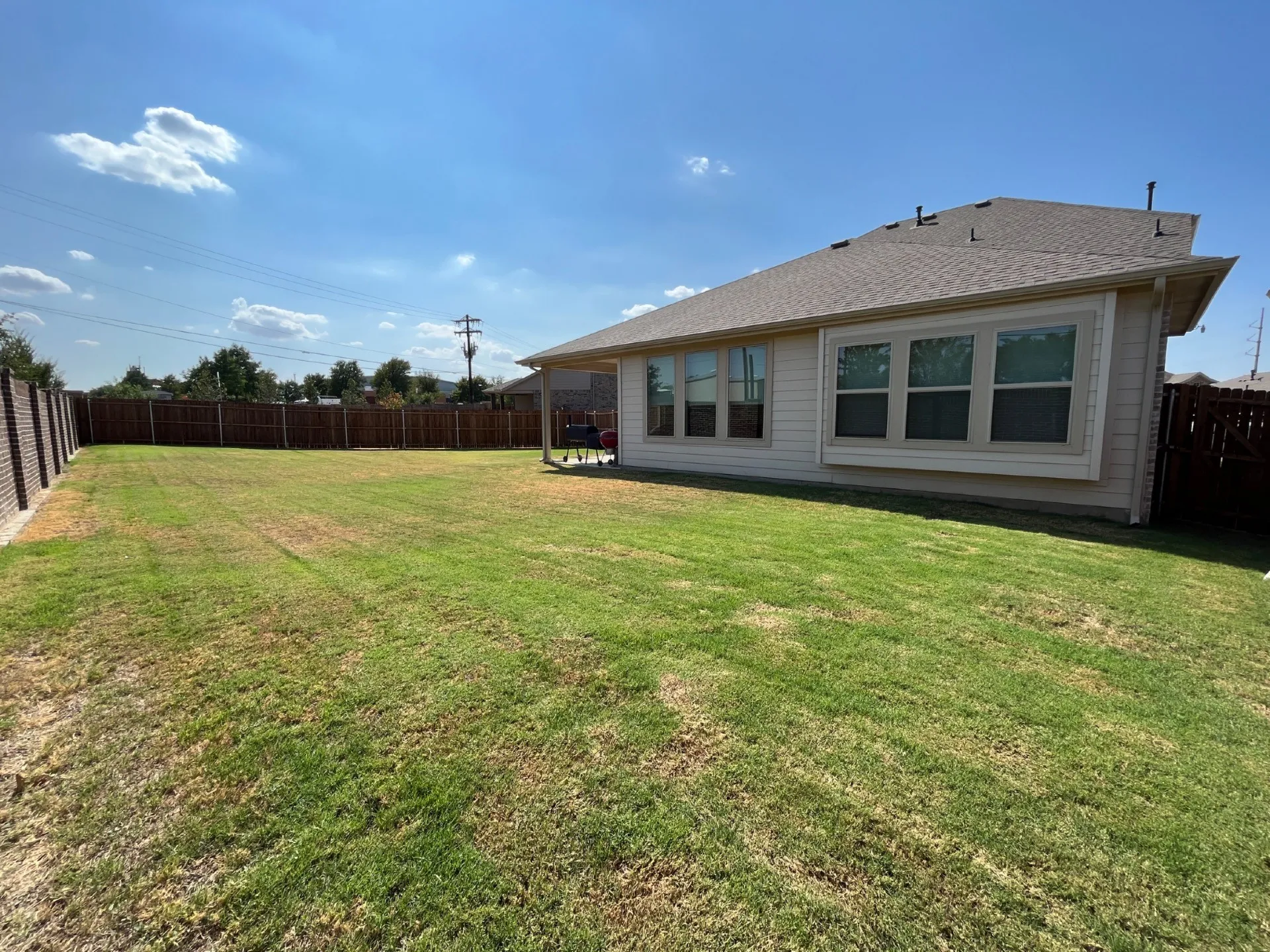 Single Family Residence For Rent in Denton County , 2600 Briarhurst Court, Denton, Texas 76207, 4 Bedroom, 3 Bathroom, 2 Garage spaces, 2,891 Sqft, built in 2021, mls#21371392, Real Estate Agent in Denton, Homes For Rent in Denton county, Homes For Rent in Denton, Realtor in Denton Texas, Real Estate Brokerage Independent Realty Texas, Luminita Cordes Realtor